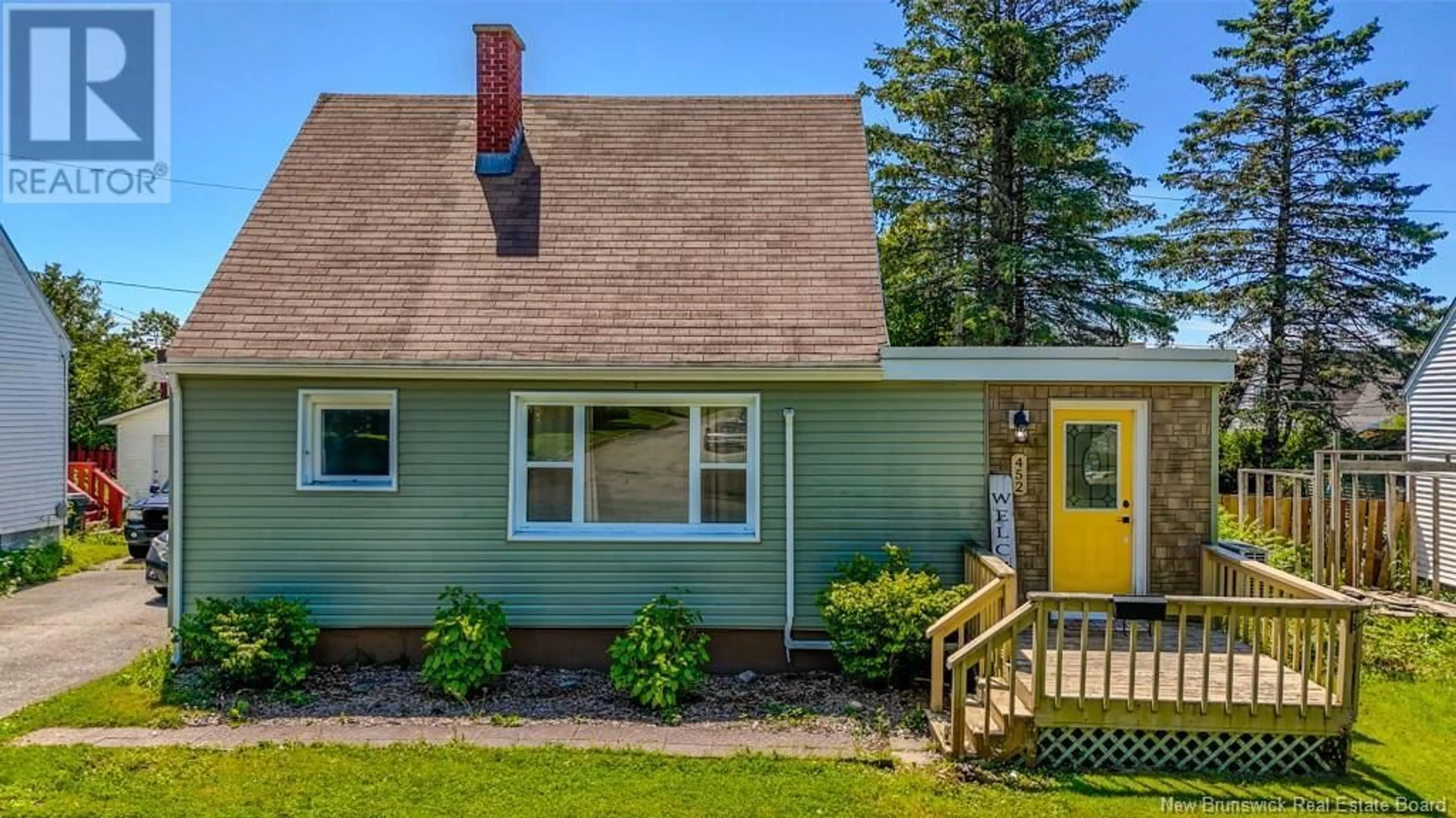 Home with vinyl exterior material, street for 452 FUNDY DRIVE, Saint John New Brunswick E2M2R7