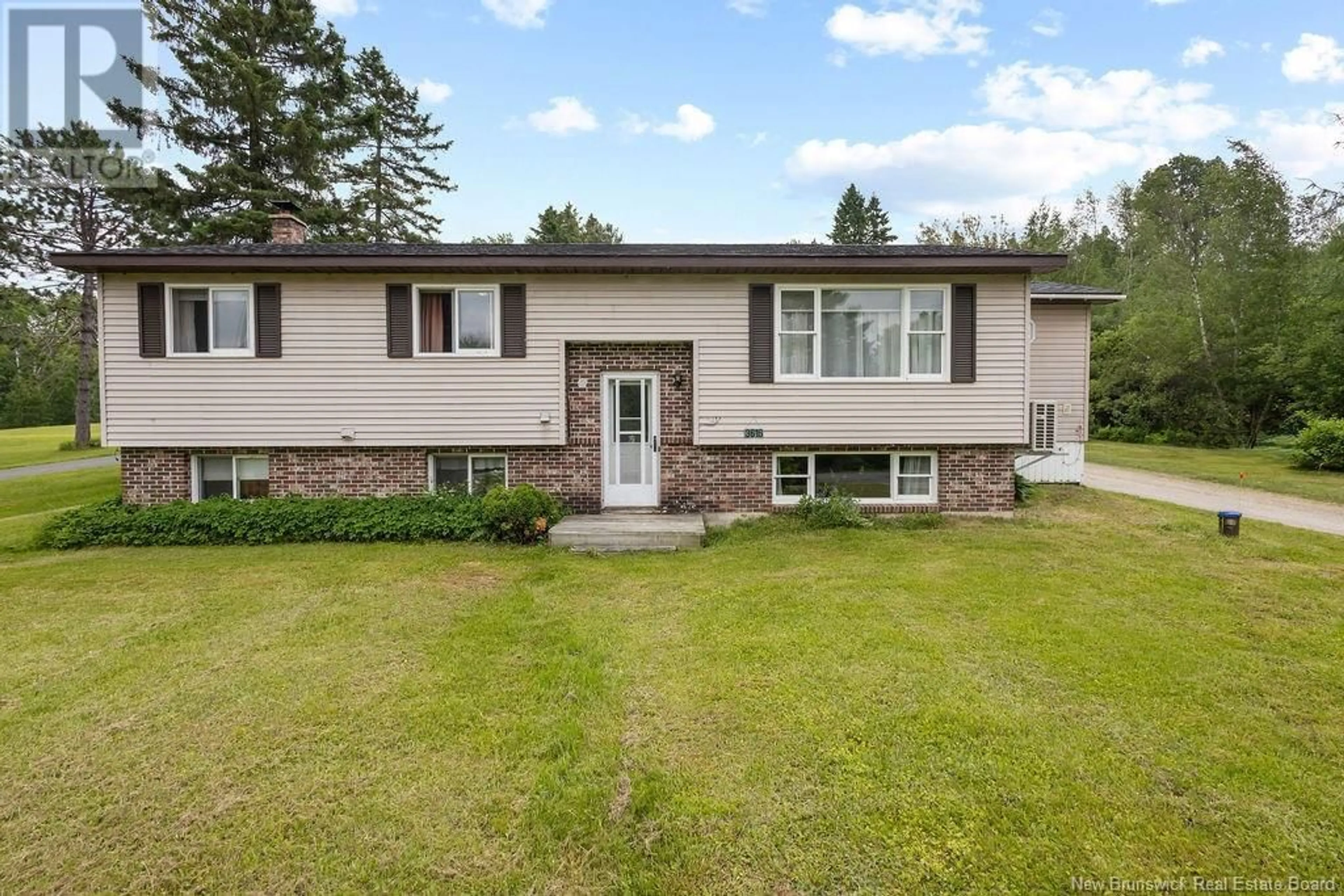 Home with vinyl exterior material, unknown for 3616 ROUTE 118, South Nelson New Brunswick E1N6C4