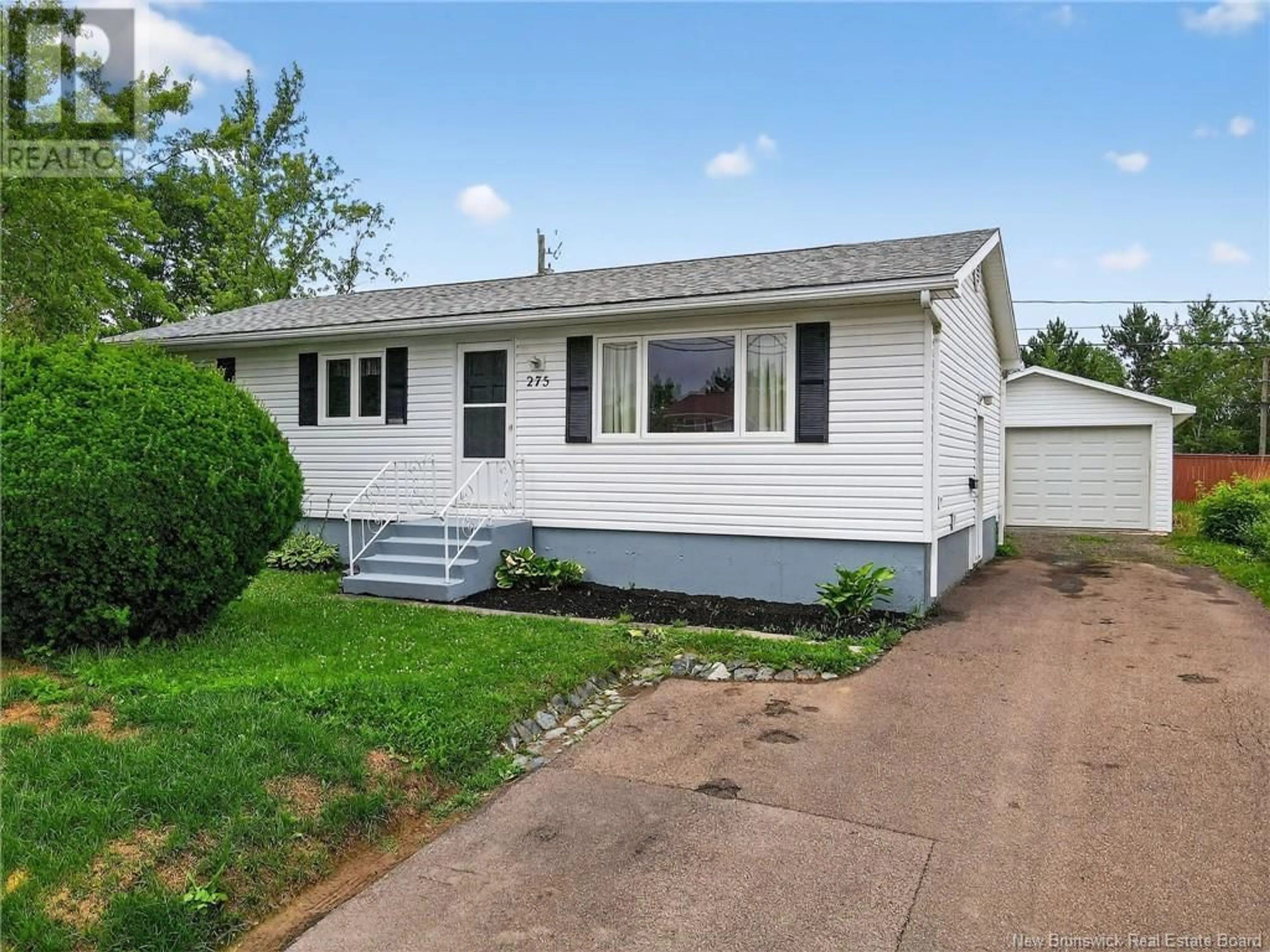 Home with vinyl exterior material, street for 275 KENDRA STREET, Moncton New Brunswick E1C8Y4