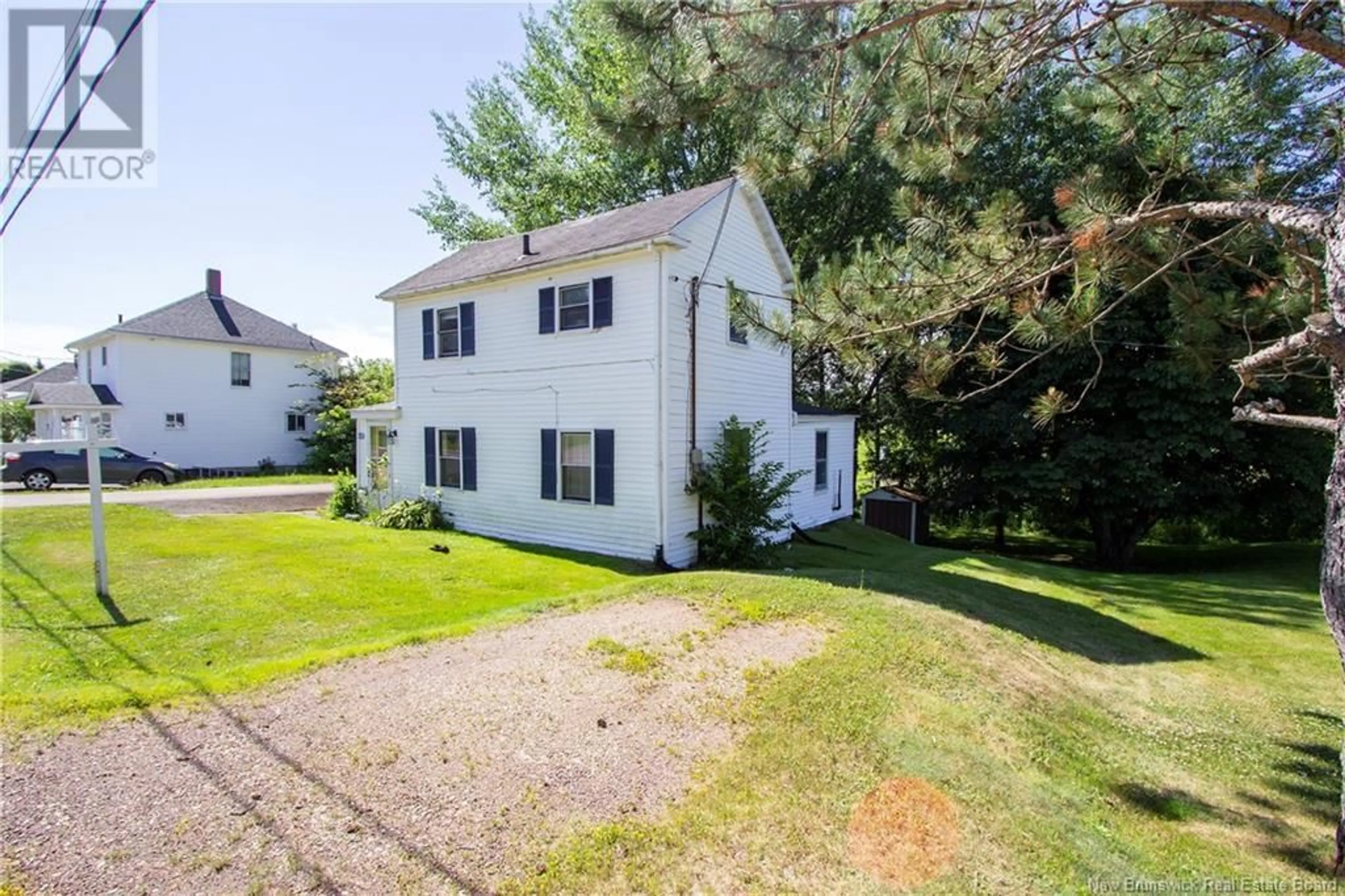 A pic from outside/outdoor area/front of a property/back of a property/a pic from drone, street for 48 UNION STREET, Sackville New Brunswick E4L4M7