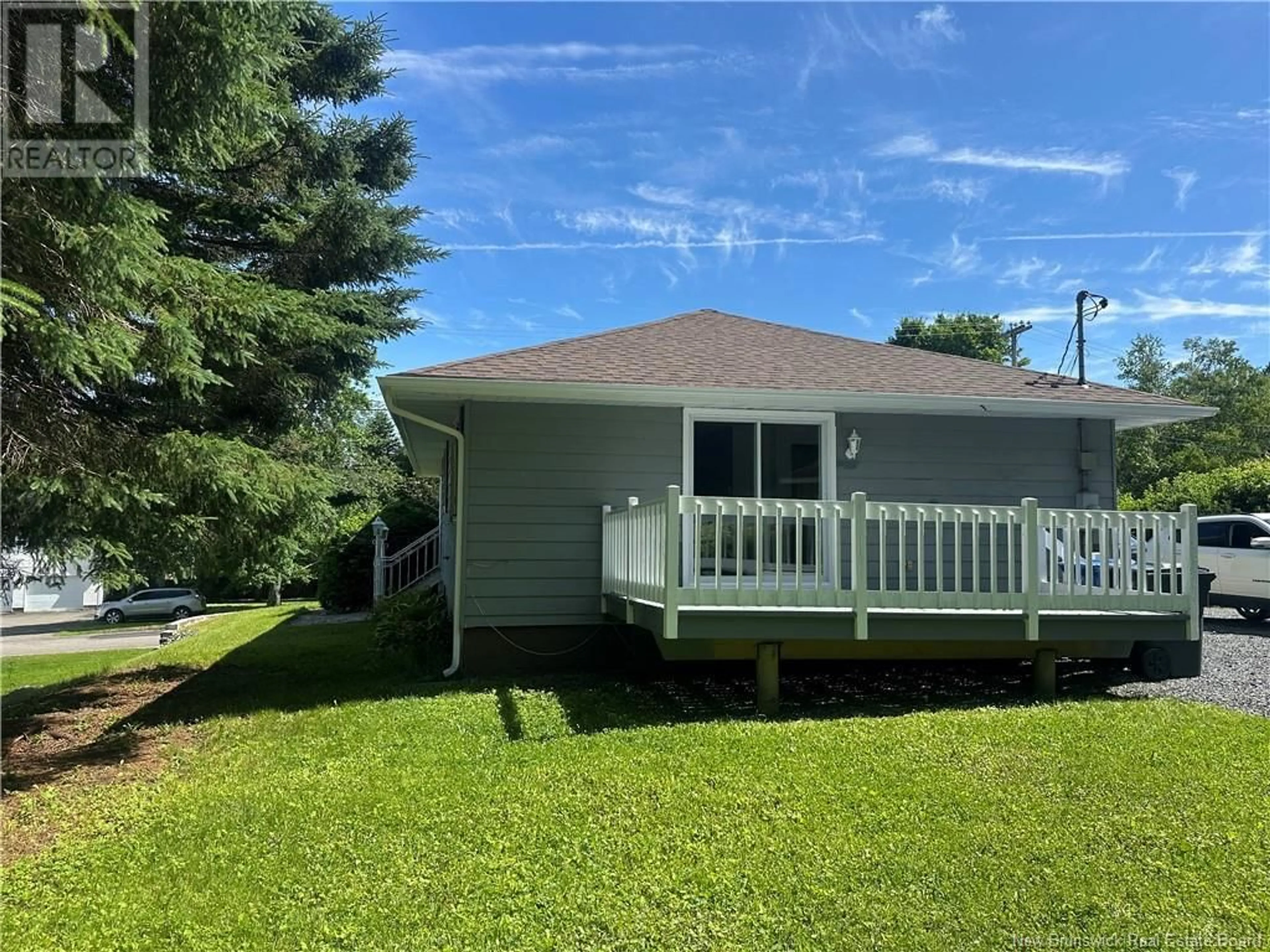 Home with vinyl exterior material, water/lake/river/ocean view for 610 CHAPEL STREET, Grand-Sault/Grand Falls New Brunswick E3Z2N1