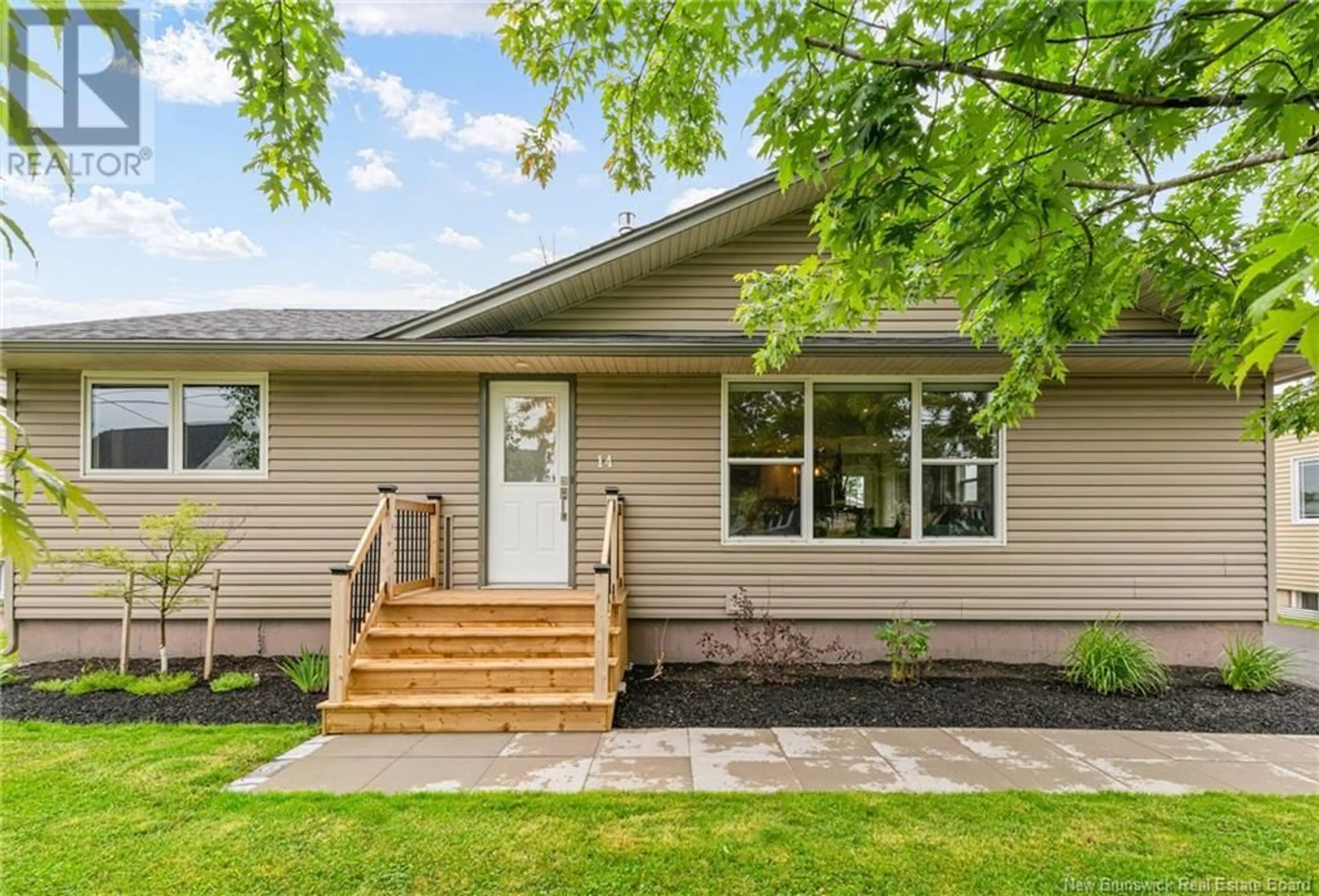 Home with vinyl exterior material, street for 14 RIDGEWOOD AVENUE, Moncton New Brunswick E1A3N9