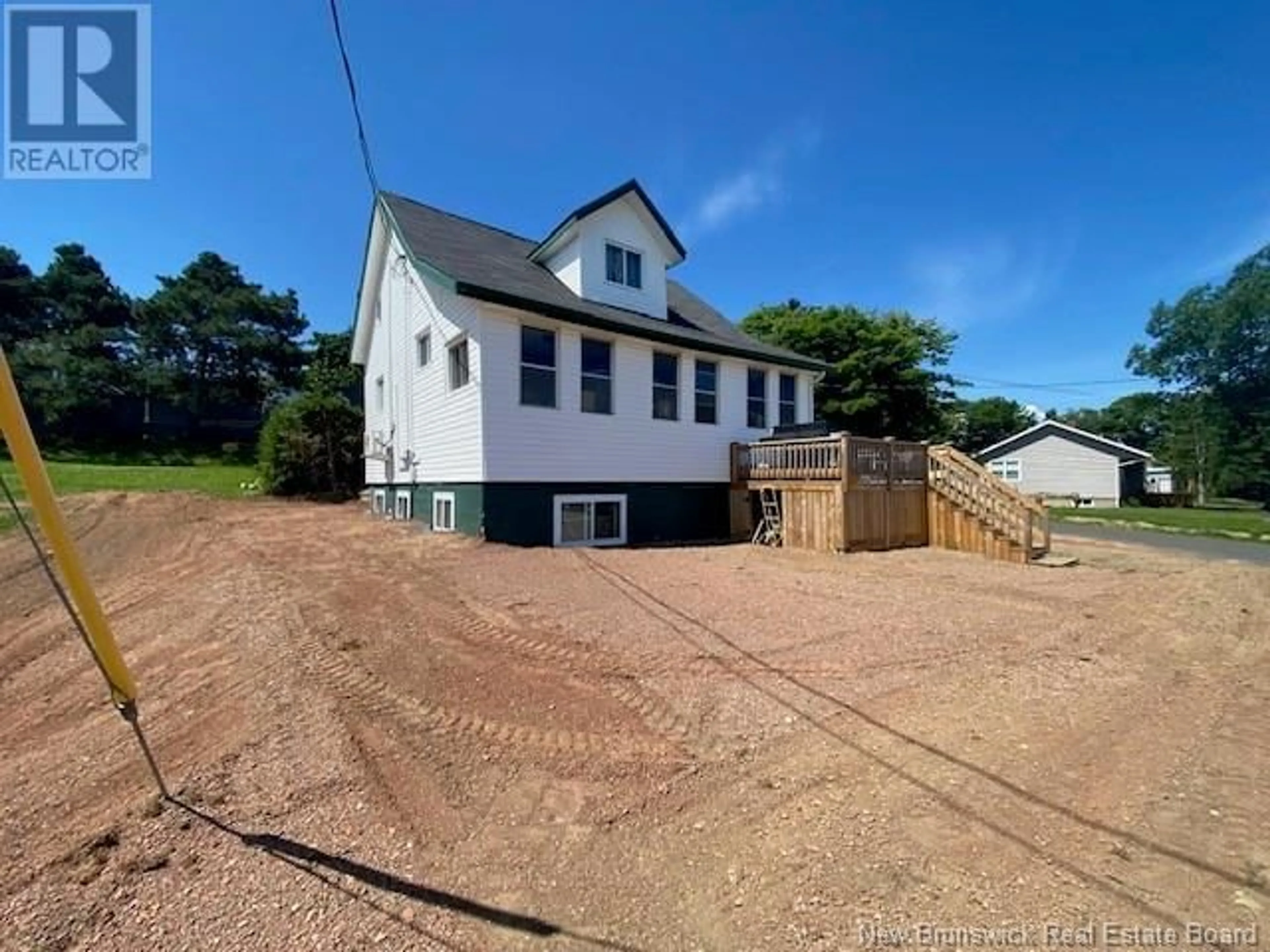 A pic from outside/outdoor area/front of a property/back of a property/a pic from drone, unknown for 61 PRINCE WILLIAM STREET, Campbellton New Brunswick E3N1Y1