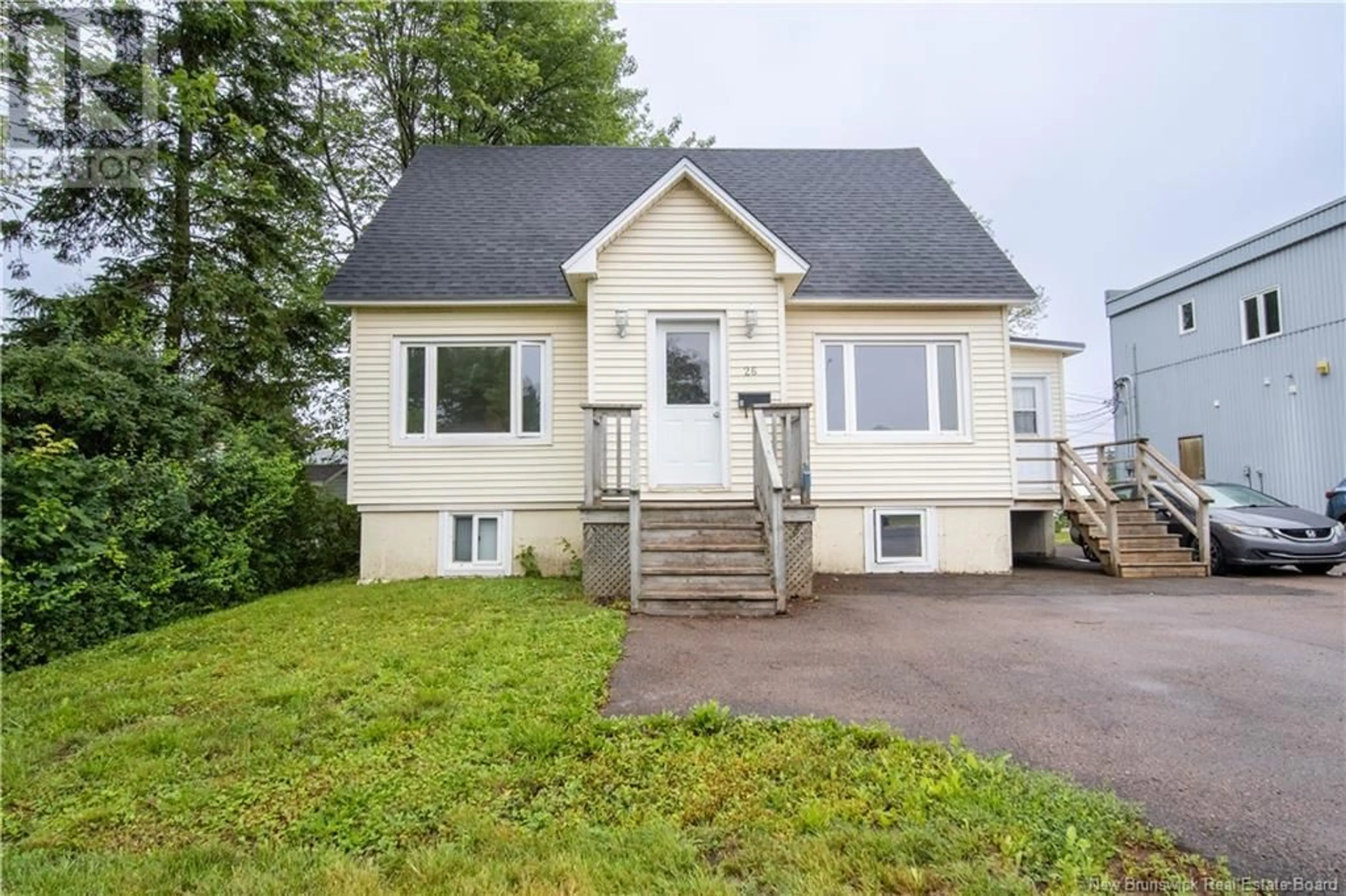 Home with vinyl exterior material, street for 26 WESTVIEW TERRACE, Riverview New Brunswick E1B3S3