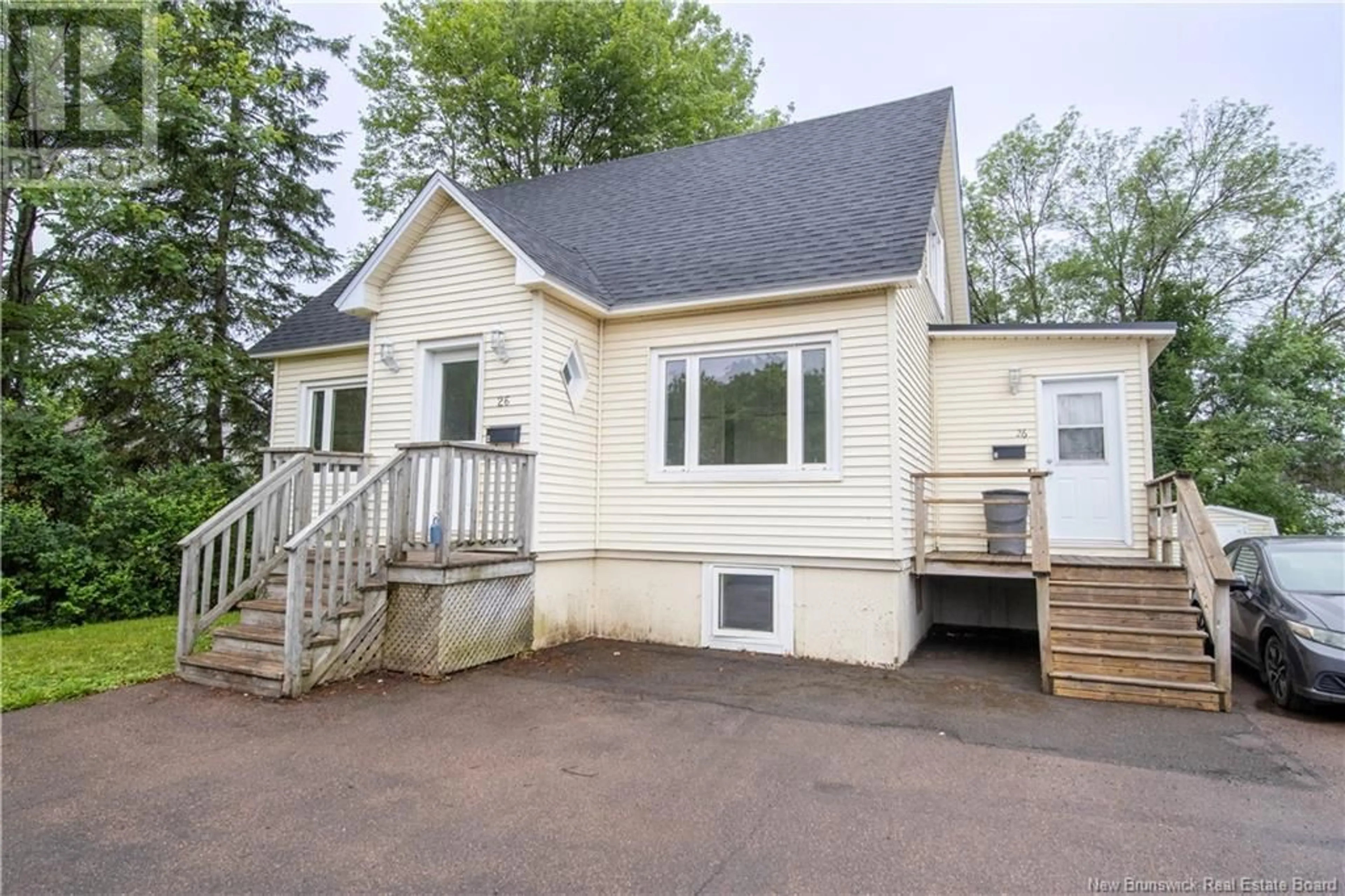 Home with vinyl exterior material, unknown for 26 WESTVIEW TERRACE, Riverview New Brunswick E1B3S3