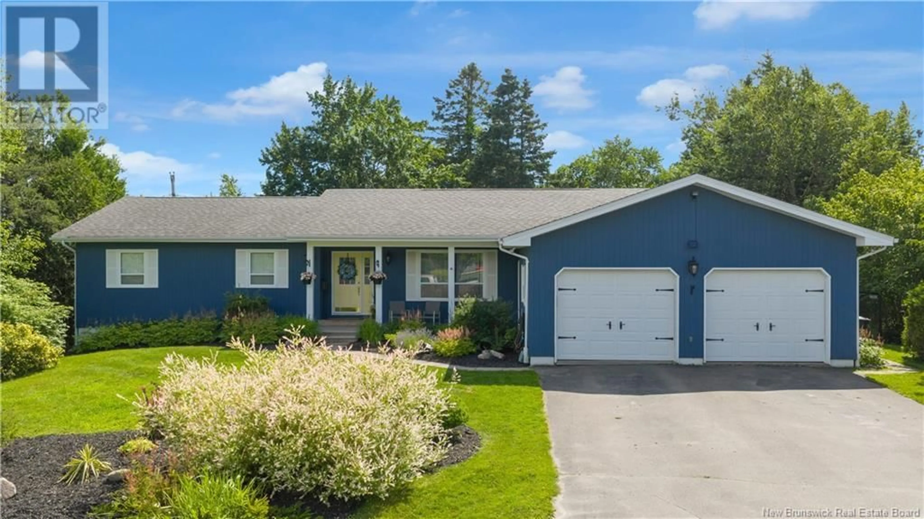 Home with vinyl exterior material, street for 17 MAPLECREST DRIVE, Rothesay New Brunswick E2H1K2