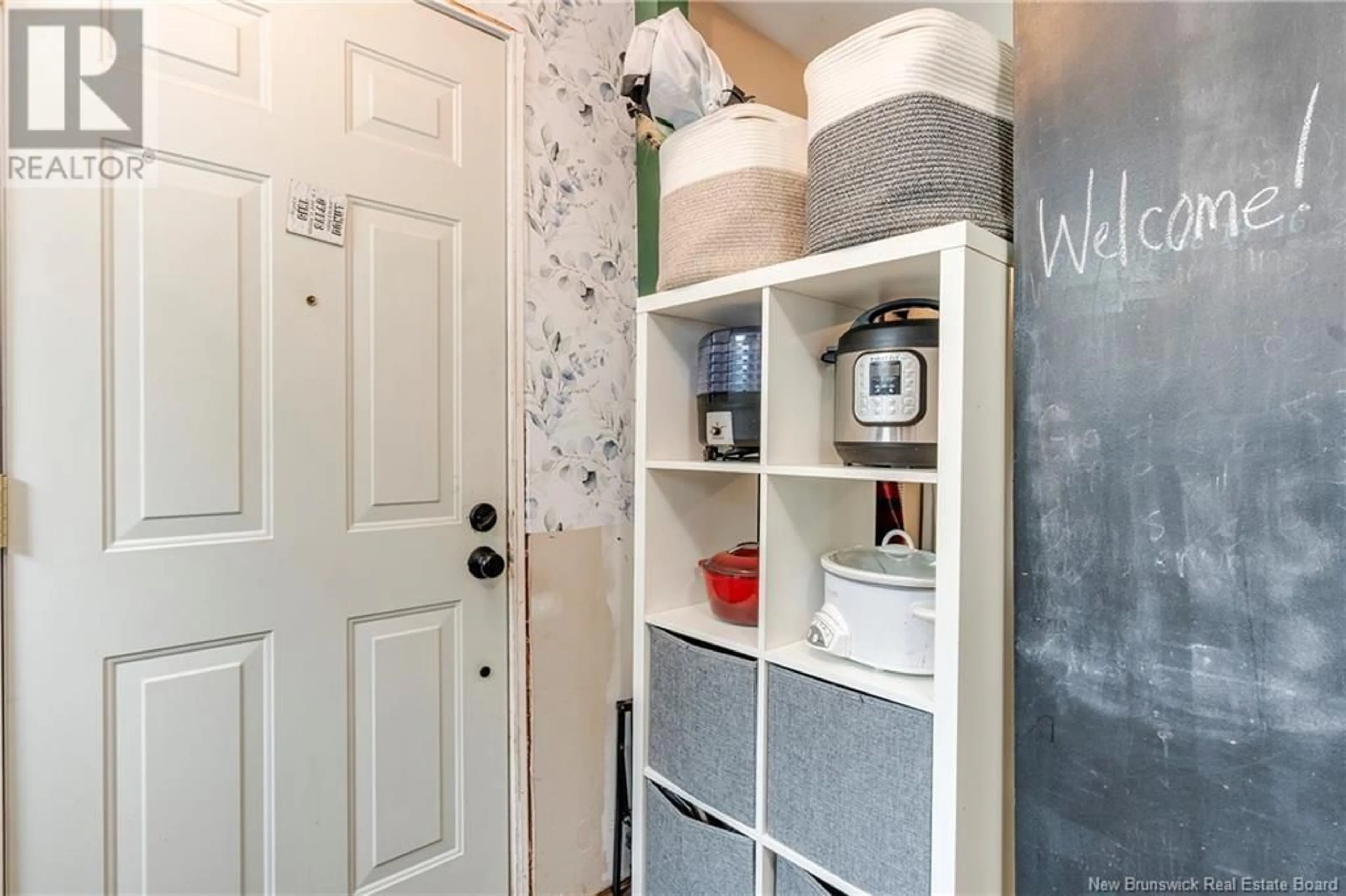 Indoor entryway for 125 LOCKHART AVENUE, Moncton New Brunswick E1C6R6