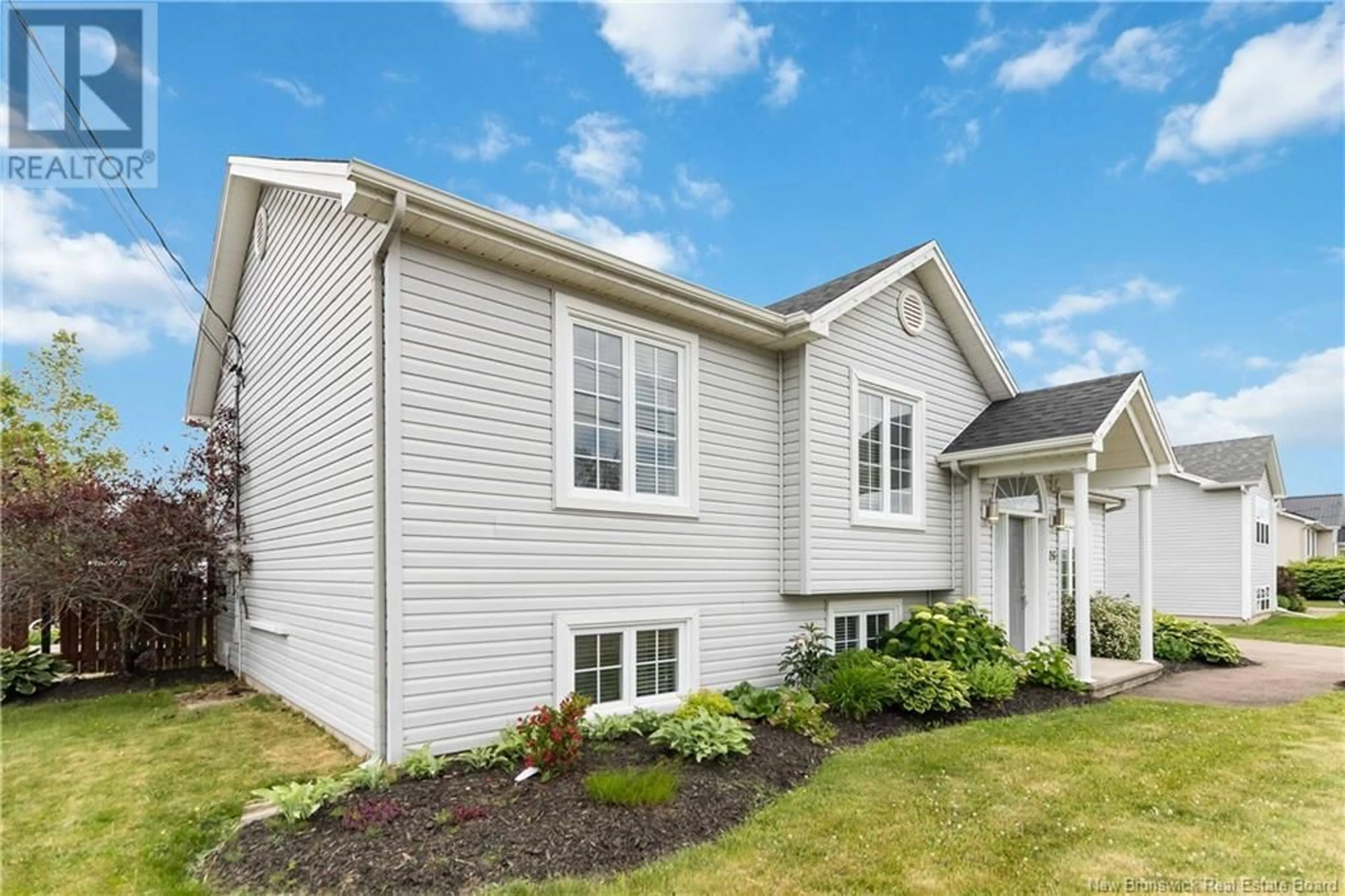 Home with vinyl exterior material, unknown for 26 CYRIL STREET, Dieppe New Brunswick E1A8K6