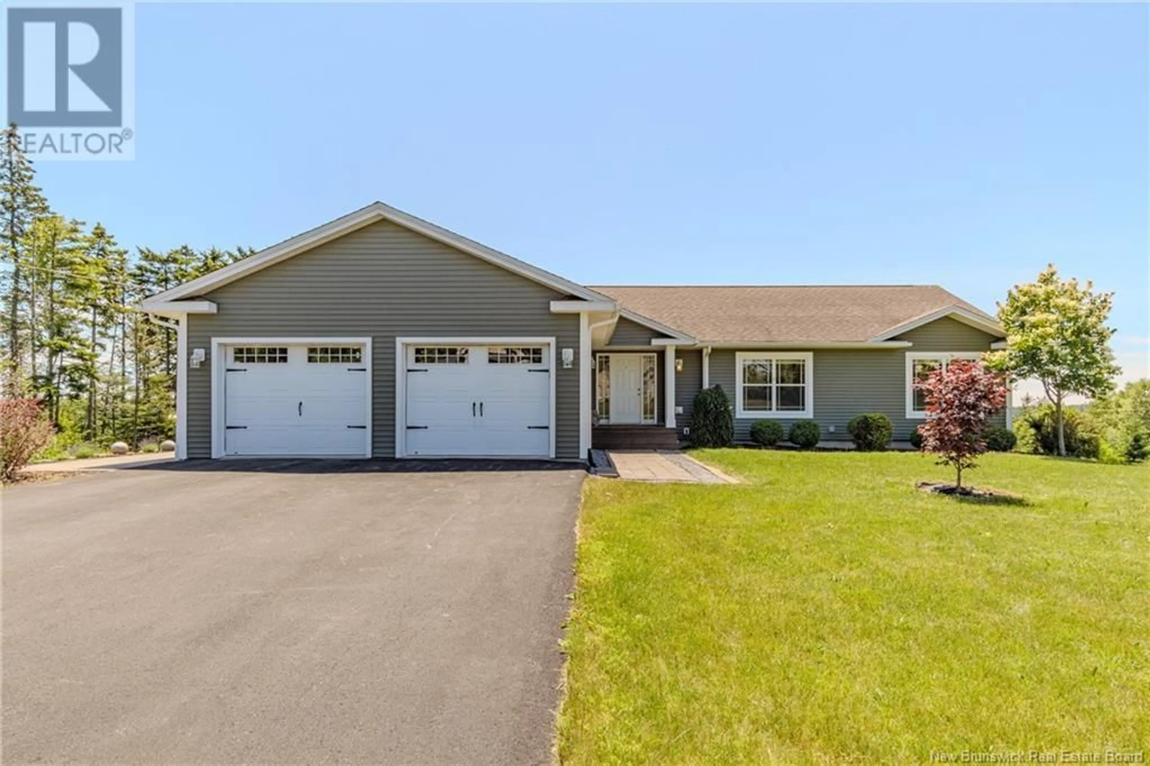 Home with vinyl exterior material, street for 4 SUMAC, Quispamsis New Brunswick E2G0H2