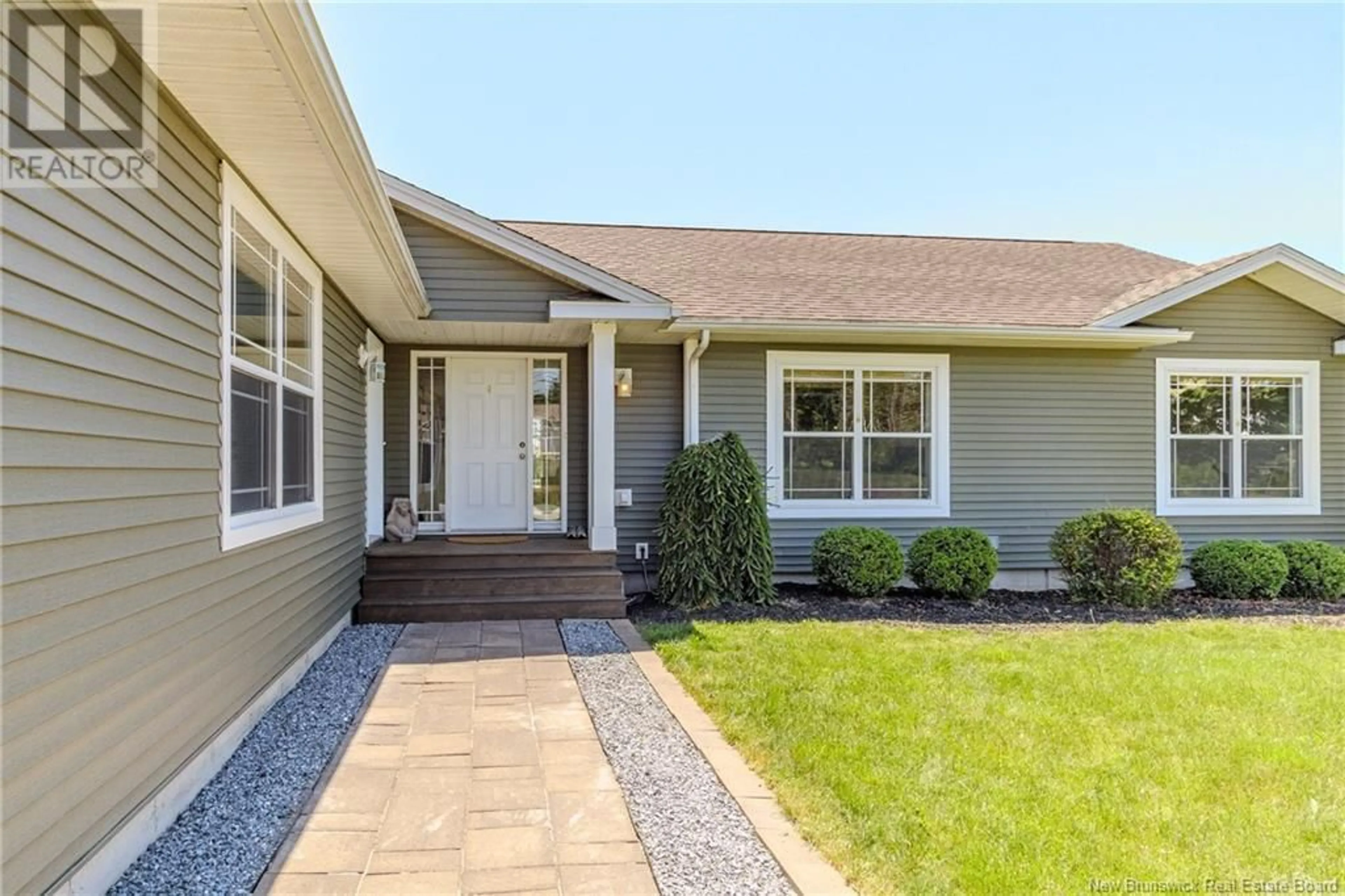 Home with vinyl exterior material, street for 4 SUMAC, Quispamsis New Brunswick E2G0H2
