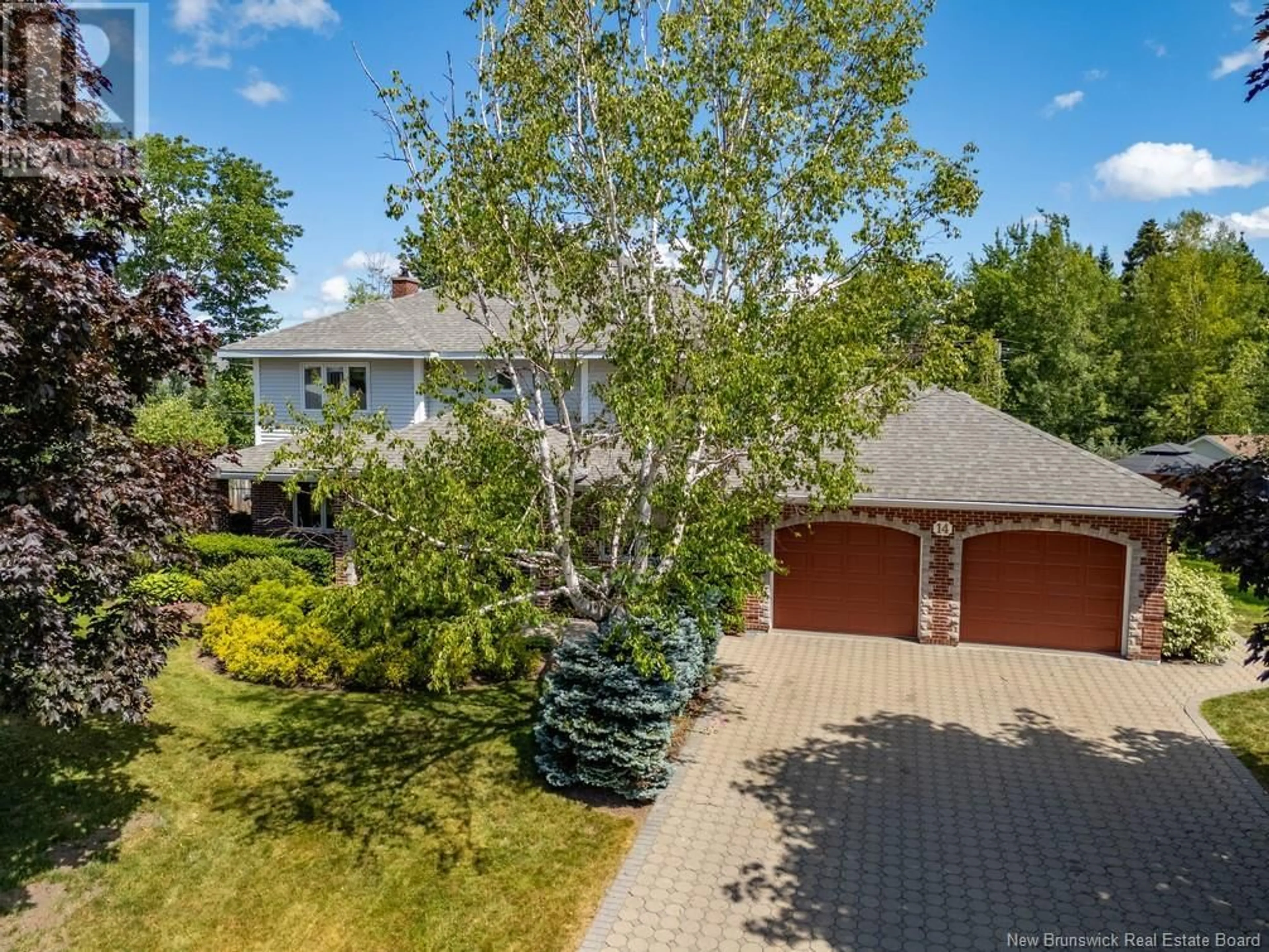A pic from outside/outdoor area/front of a property/back of a property/a pic from drone, street for 14 SPRUCE GARDEN COURT, Riverview New Brunswick E1B4P8