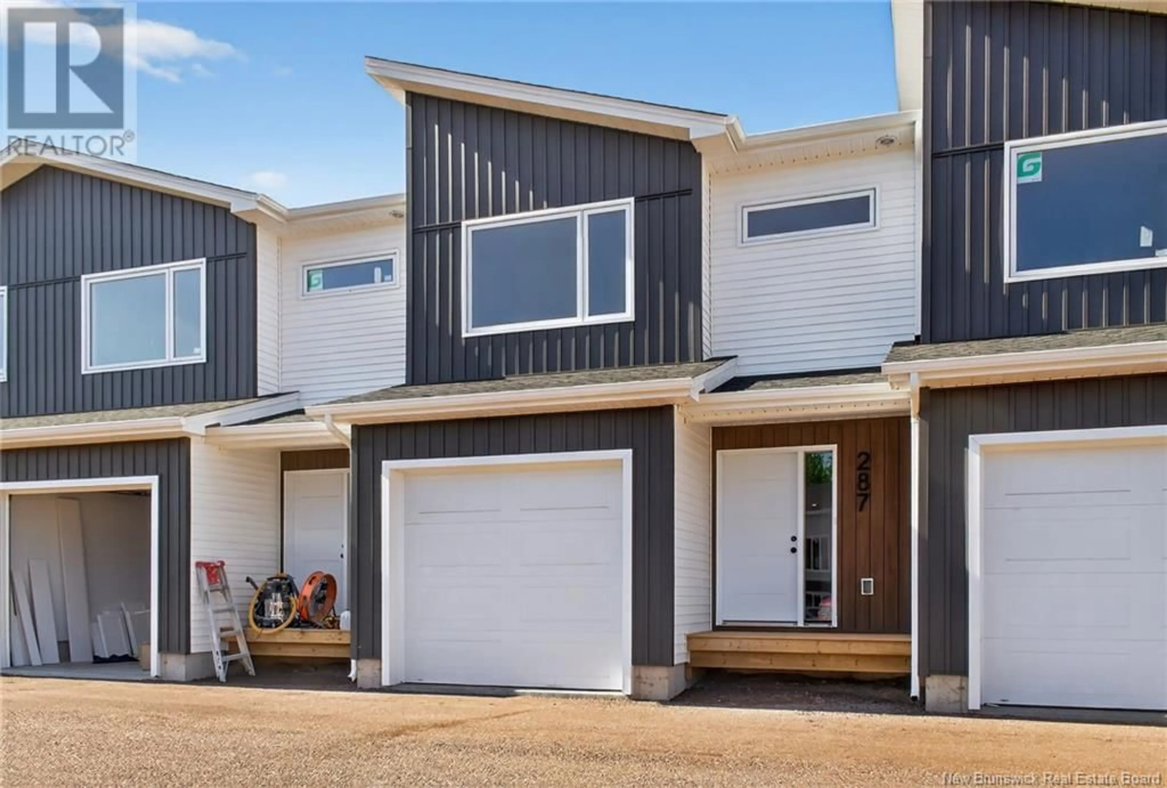 Home with vinyl exterior material, street for 287 ELSLIGER STREET, Dieppe New Brunswick E1H2B9