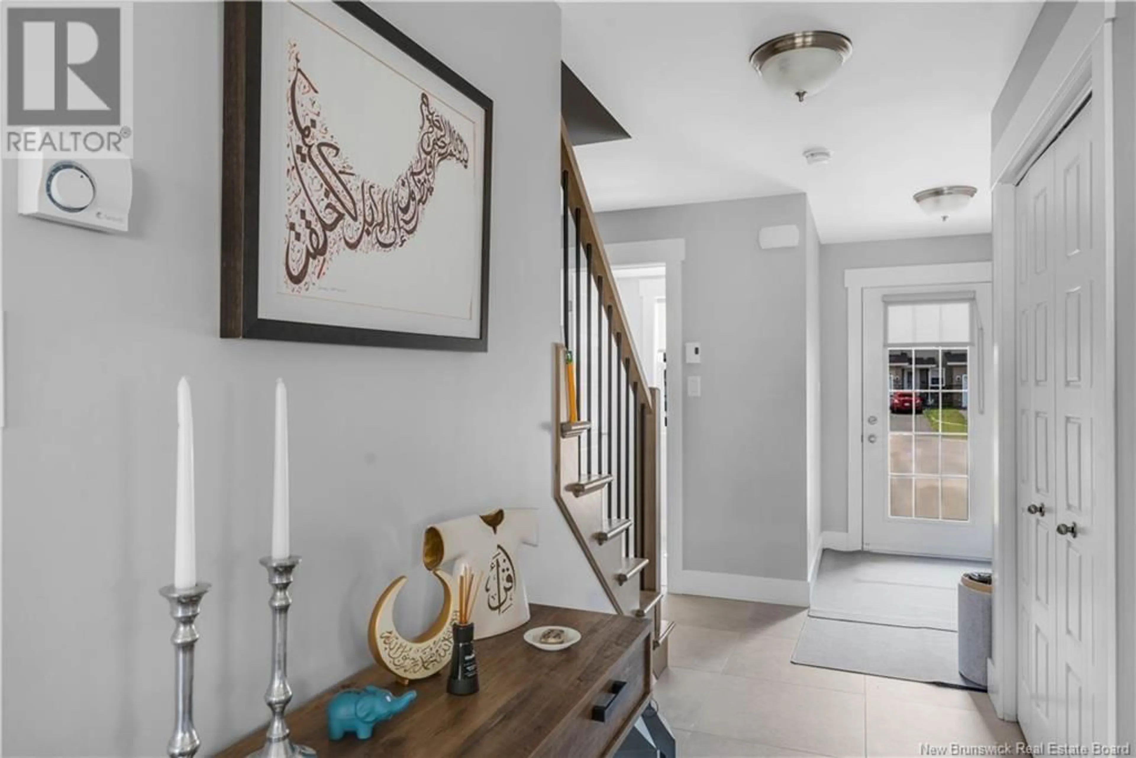 Indoor entryway for 94 BASTARACHE STREET, Dieppe New Brunswick E1A6X9