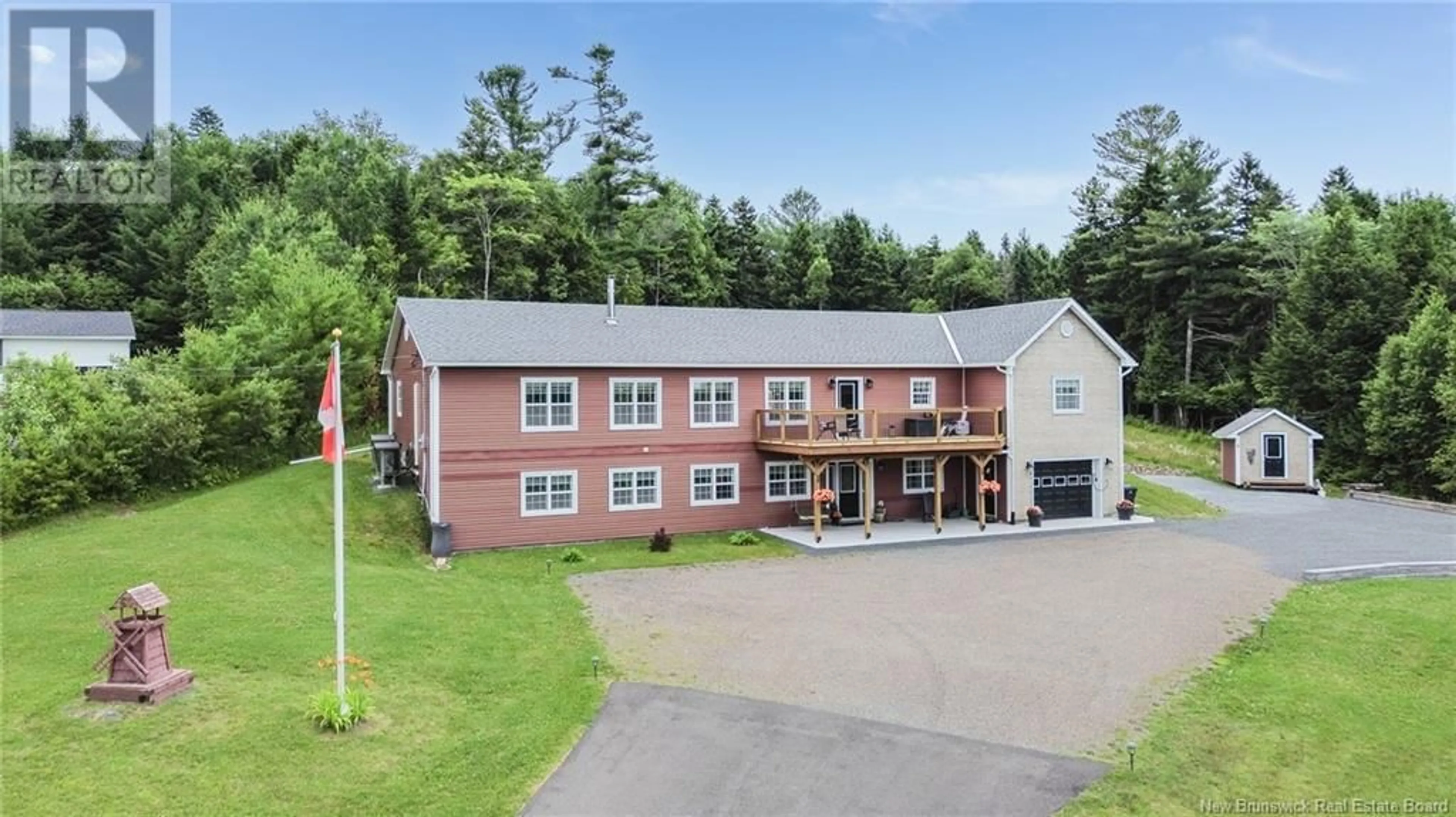 A pic from outside/outdoor area/front of a property/back of a property/a pic from drone, building for 63 SUNSET BLVD, McLeod Hill New Brunswick E3G6A4