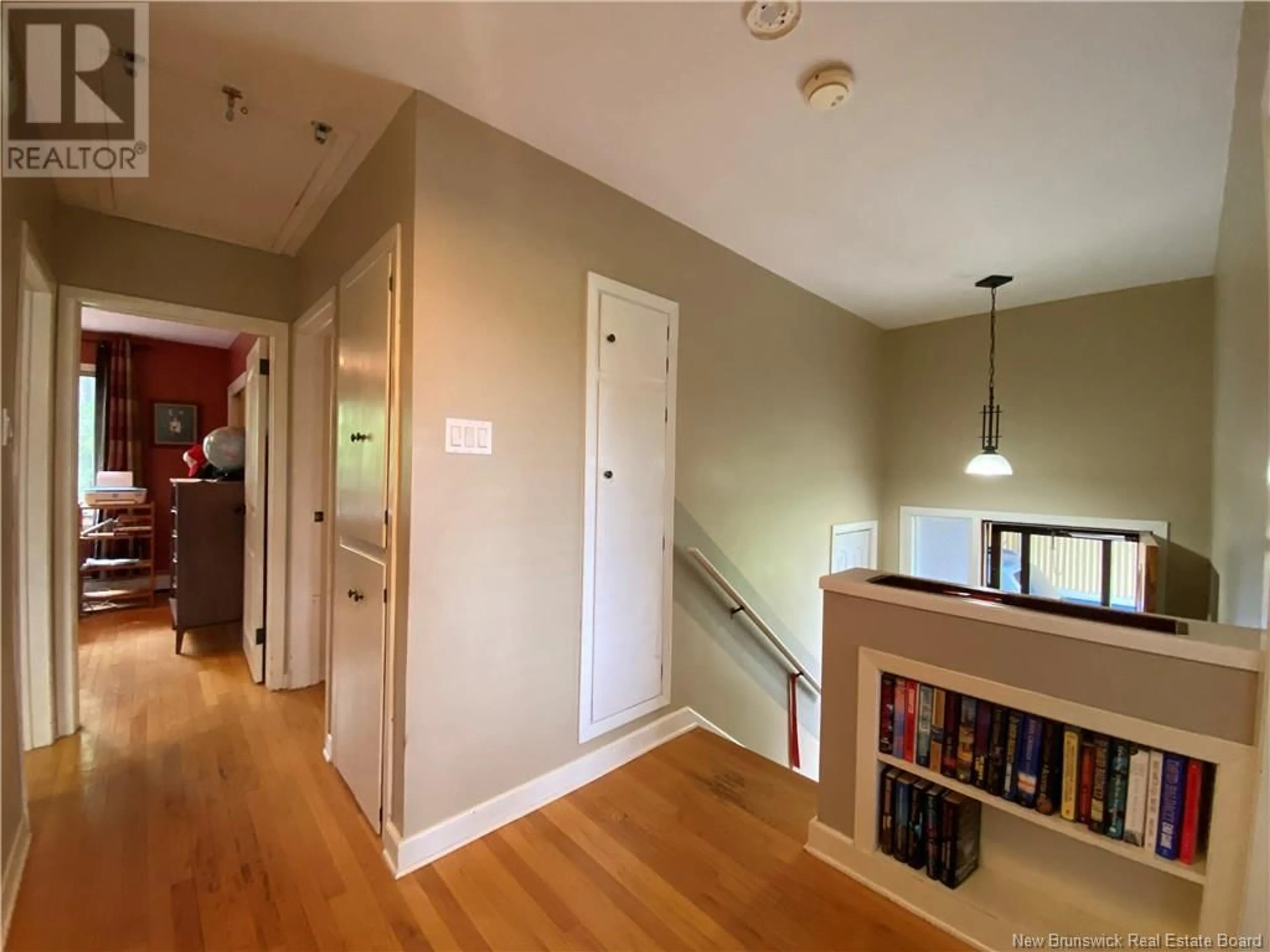 Indoor foyer for 154 LAKESIDE DRIVE, Riverview New Brunswick E1B3G9
