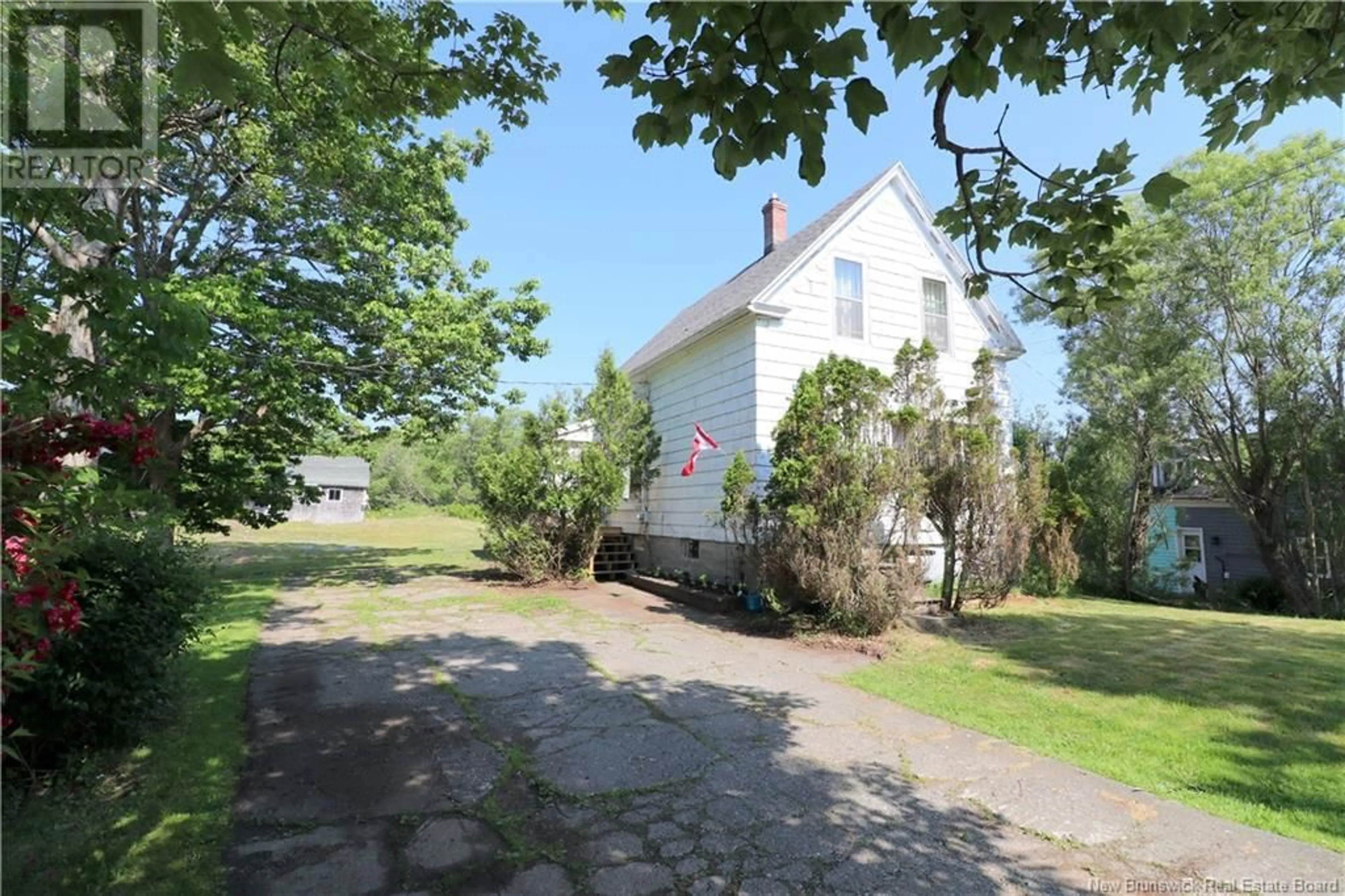 Patio, street for 912 ROUTE 776, Grand Manan New Brunswick E5G2E4