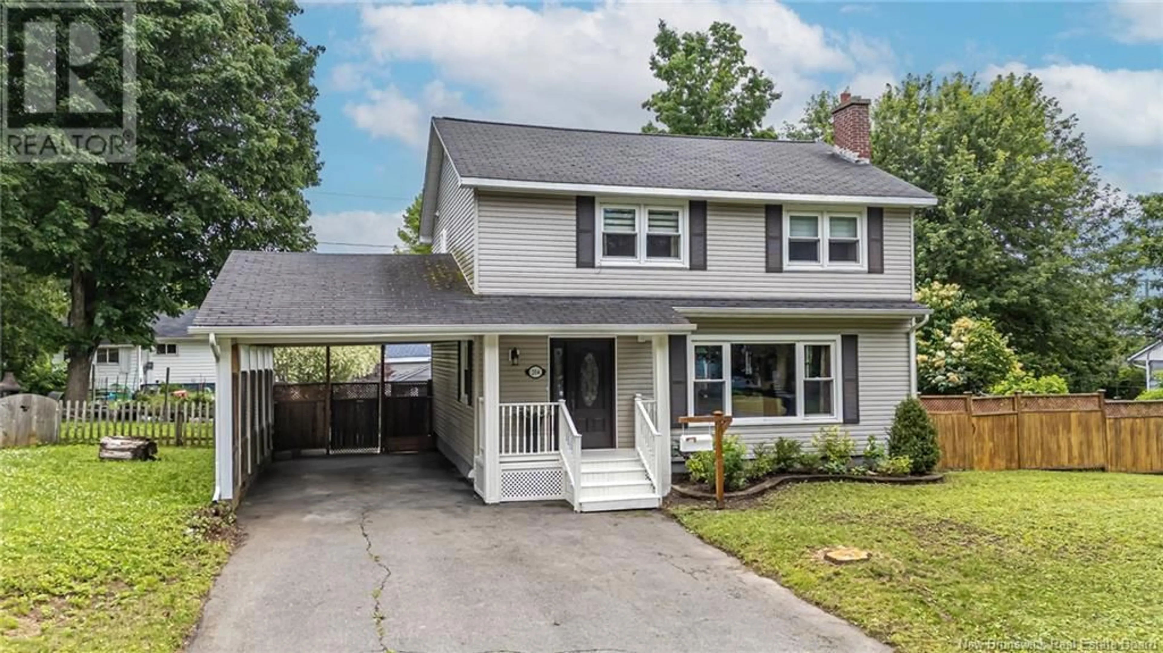 Home with vinyl exterior material, street for 204 WILLOW AVENUE, Fredericton New Brunswick E3A2E4