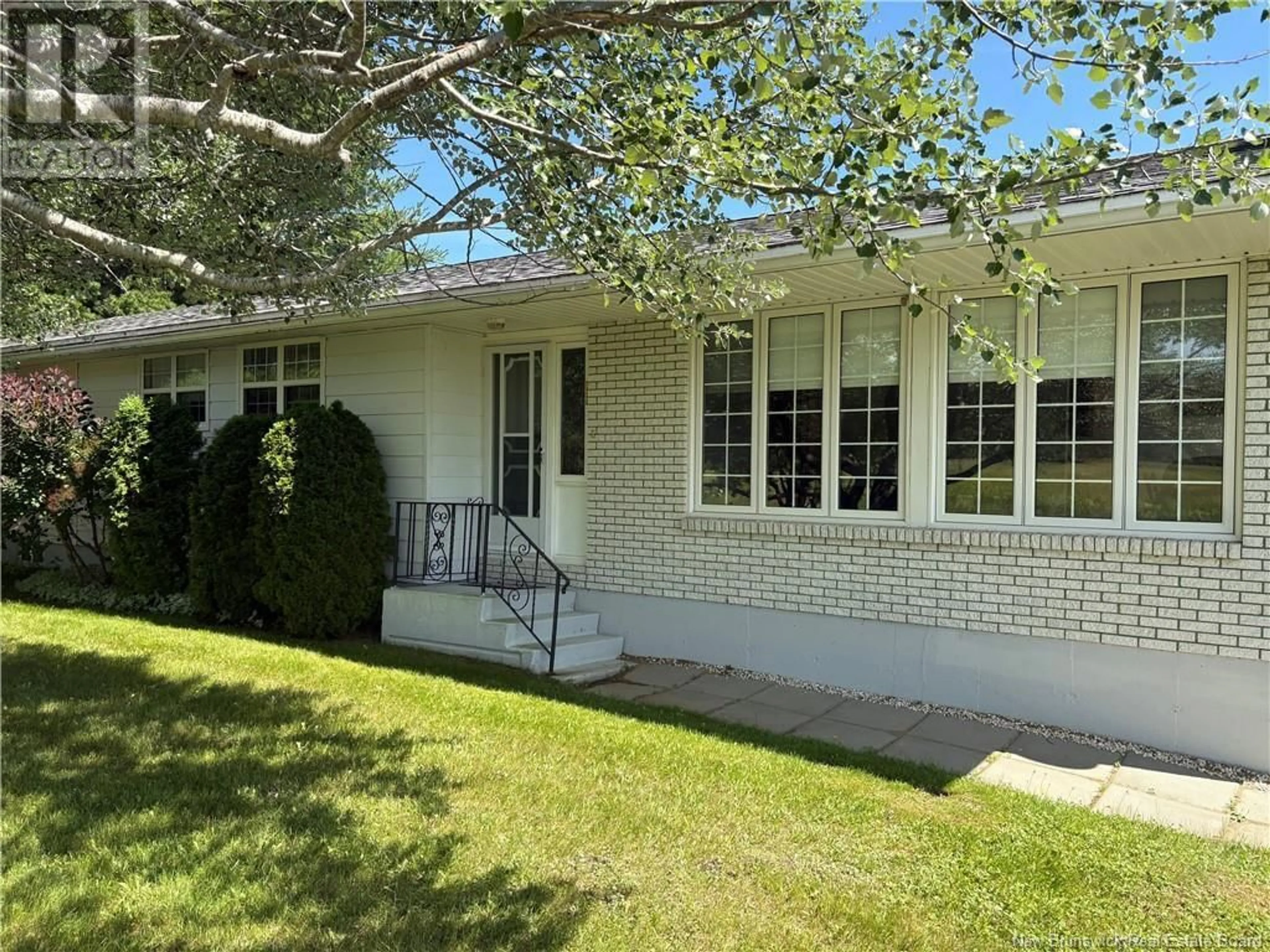 Home with vinyl exterior material, street for 176 MURDOCK ROAD, Napan New Brunswick E1N5A2
