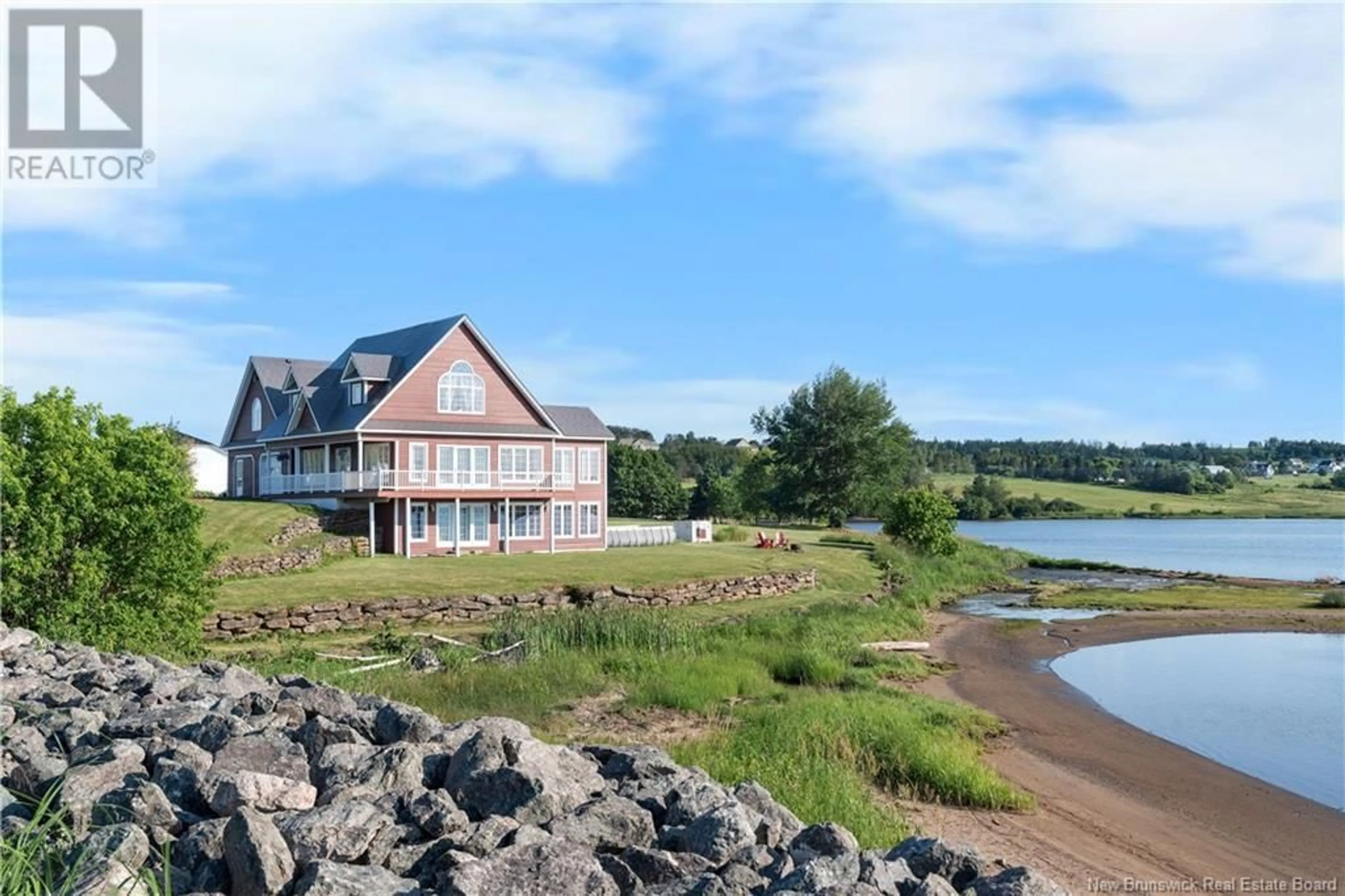 A pic from outside/outdoor area/front of a property/back of a property/a pic from drone, water/lake/river/ocean view for 1379 ROUTE 525, Sainte-Marie-De-Kent New Brunswick E4S2H1