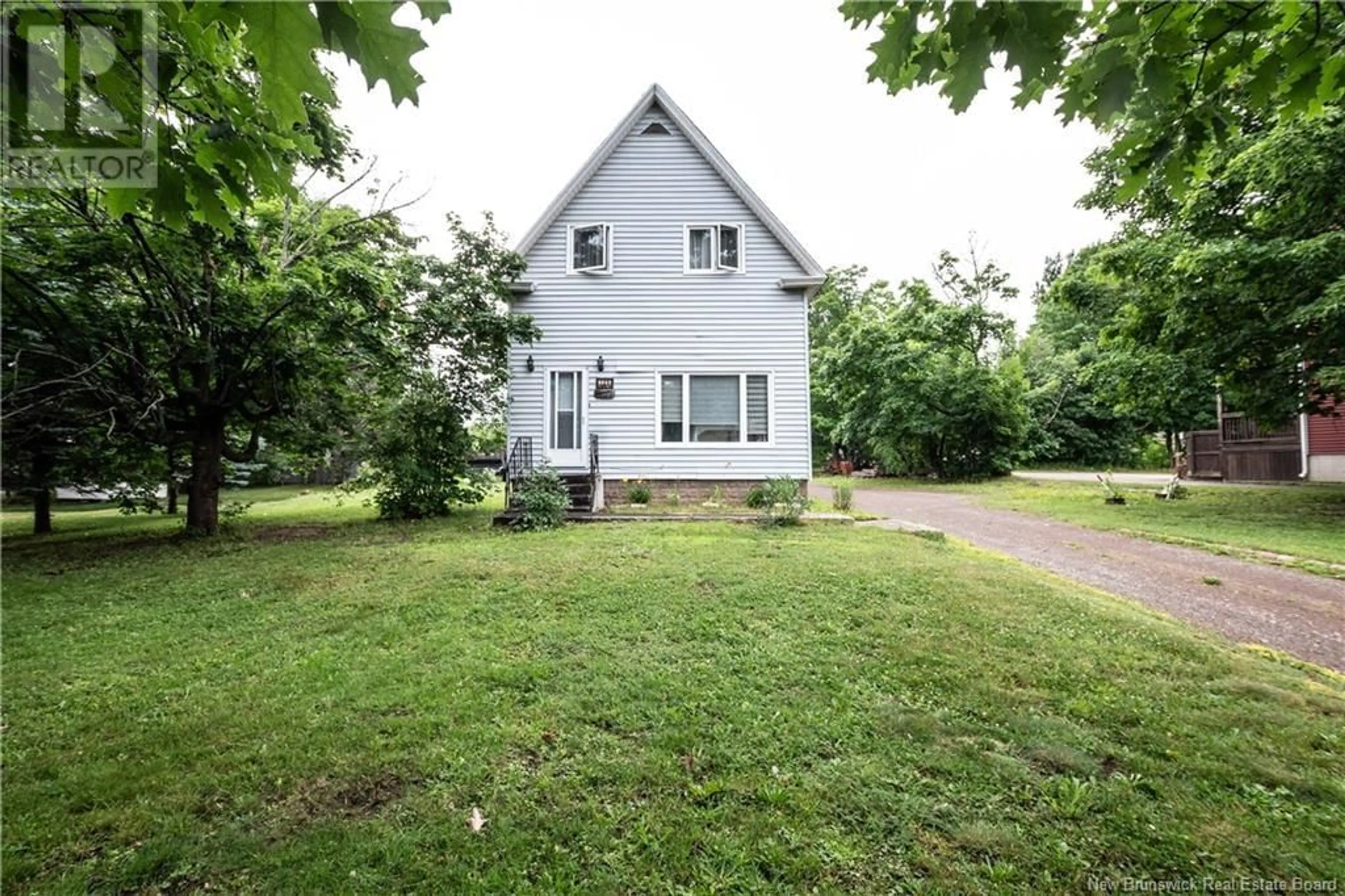 A pic from outside/outdoor area/front of a property/back of a property/a pic from drone, street for 125 ELMWOOD DRIVE, Moncton New Brunswick E1A1X2