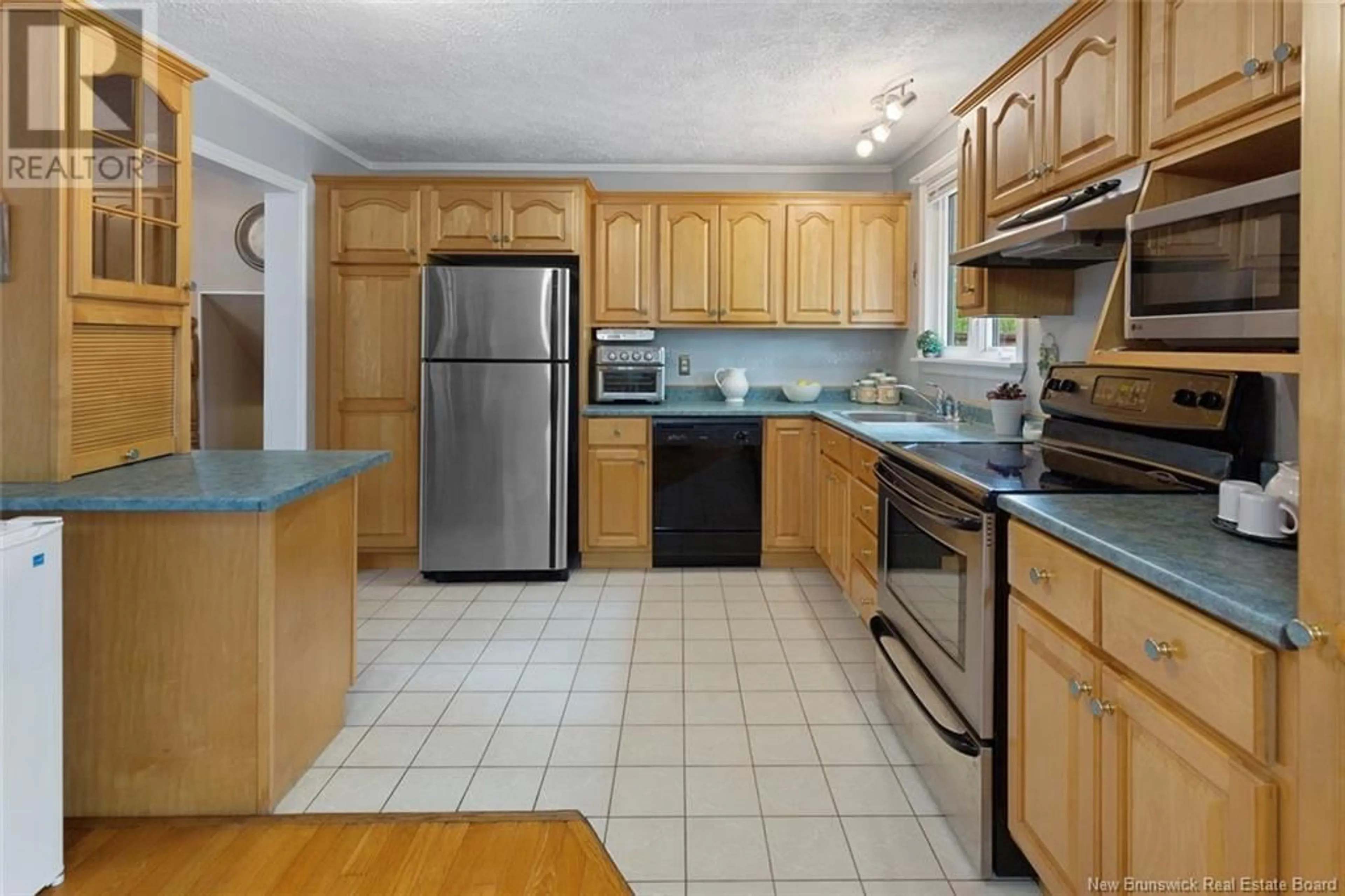 Standard kitchen, ceramic/tile floor for 55 BLOOR DRIVE, Riverview New Brunswick E1B1B6