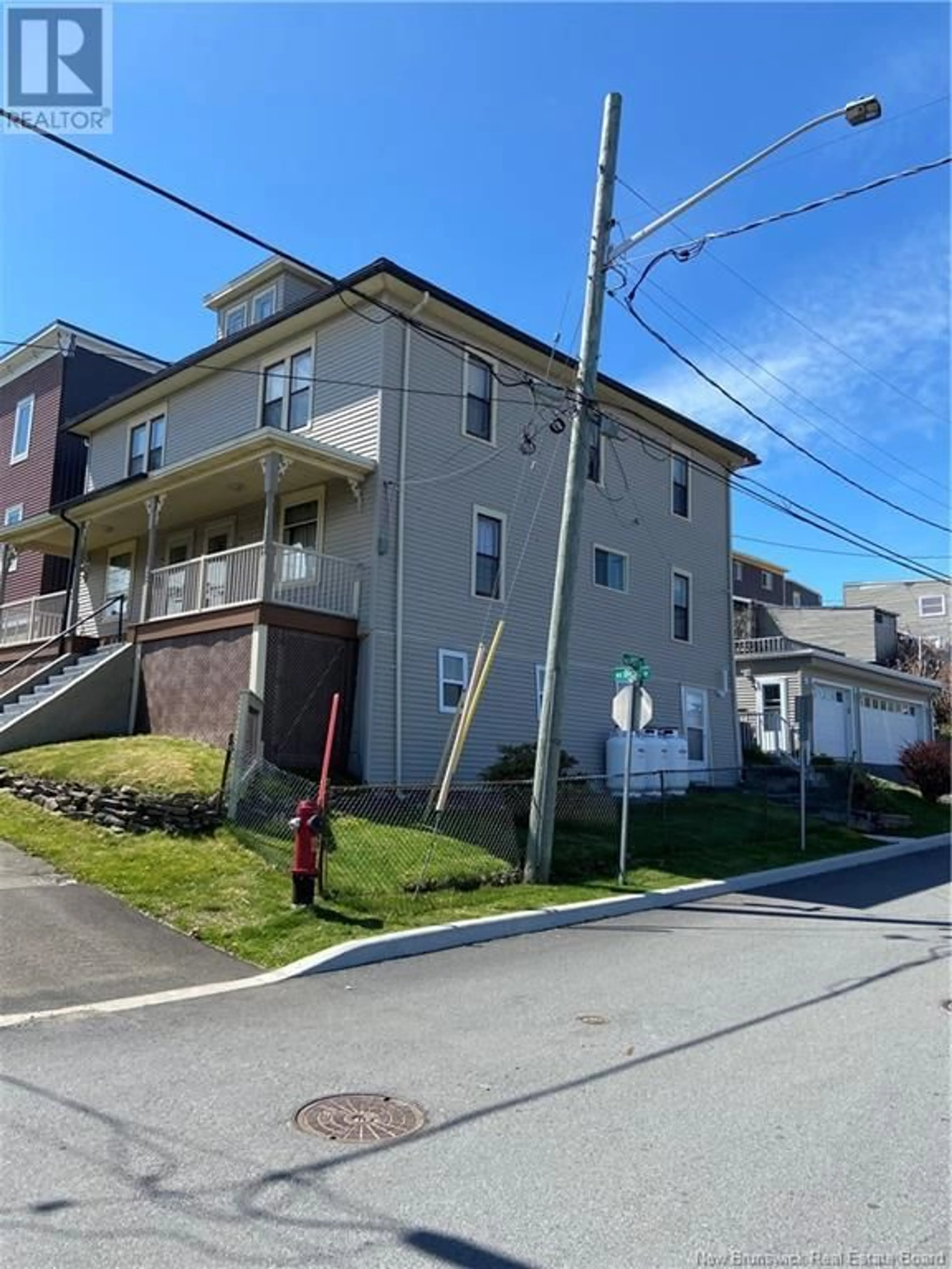A pic from outside/outdoor area/front of a property/back of a property/a pic from drone, street for 161-163 BROAD STREET, Saint John New Brunswick E2L1Y9