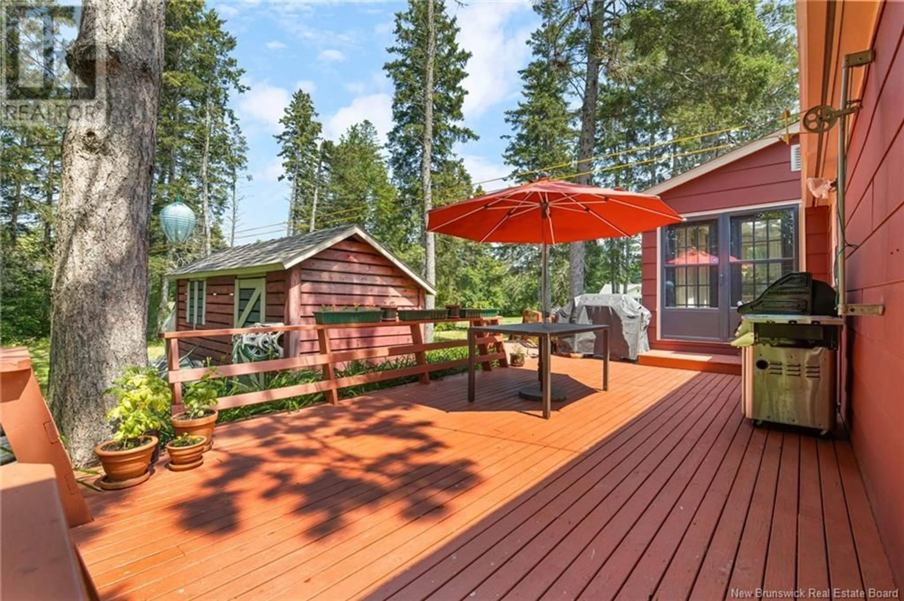 Patio, forest/trees view for 10 EDGEWATER, Shediac Bridge New Brunswick E4R1H7