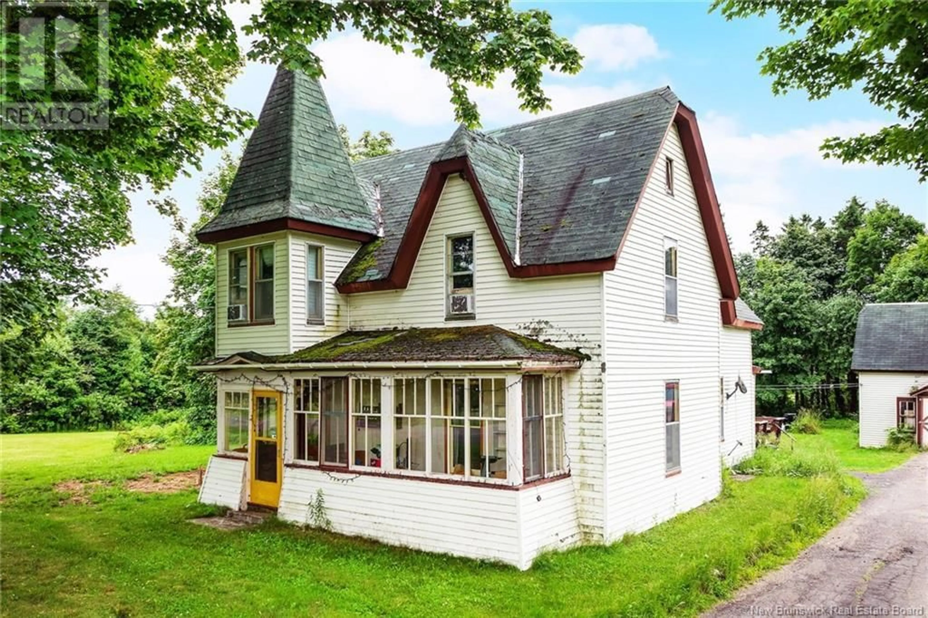 Home with vinyl exterior material, building for 605 635 ROUTE, Lake George New Brunswick E6K3M3