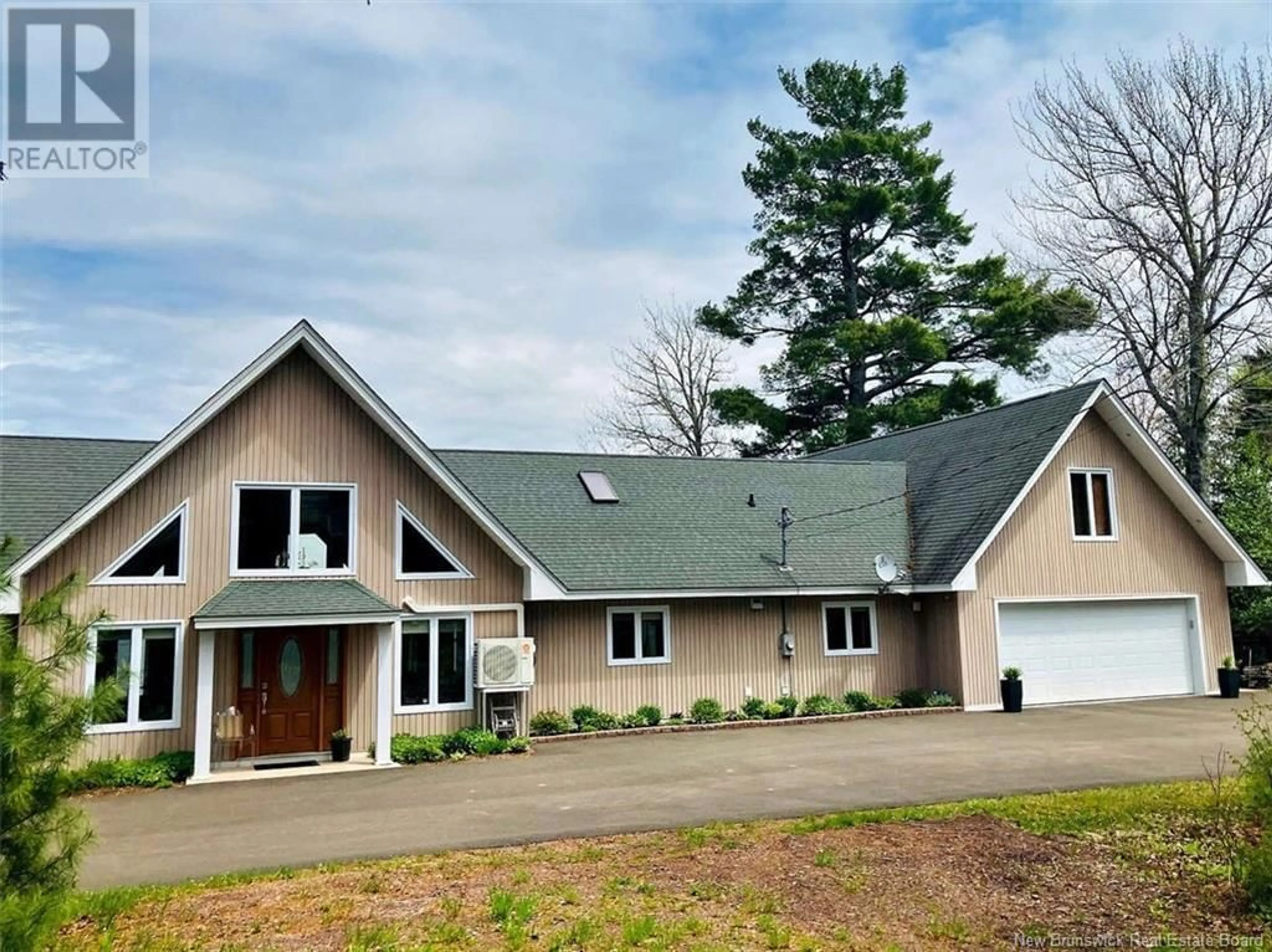 Home with vinyl exterior material, unknown for 120 HAYESEY LANE, Whites Cove New Brunswick E4C0B3