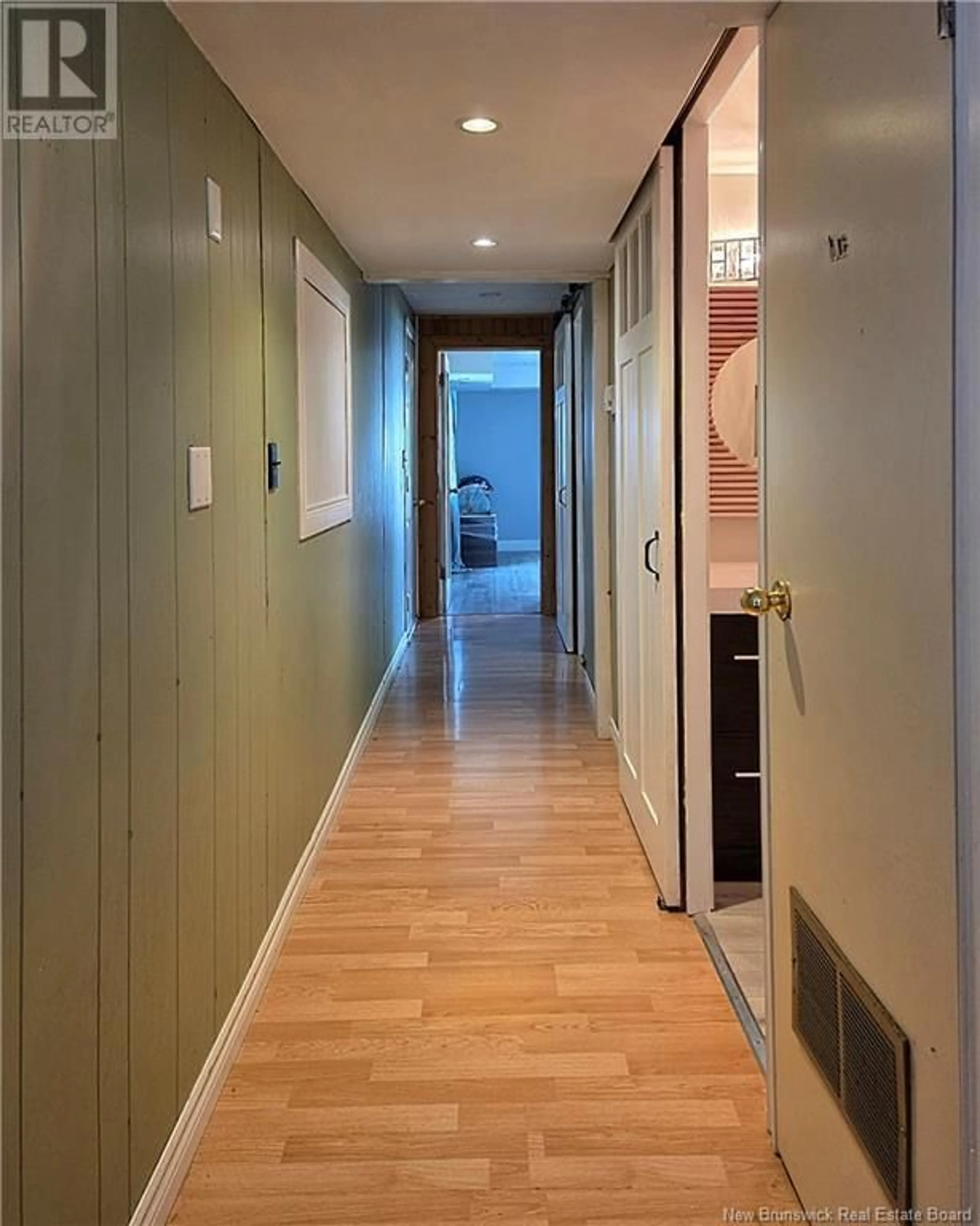 Indoor foyer for 4 LESLEE DRIVE, Lincoln New Brunswick E3B6W4