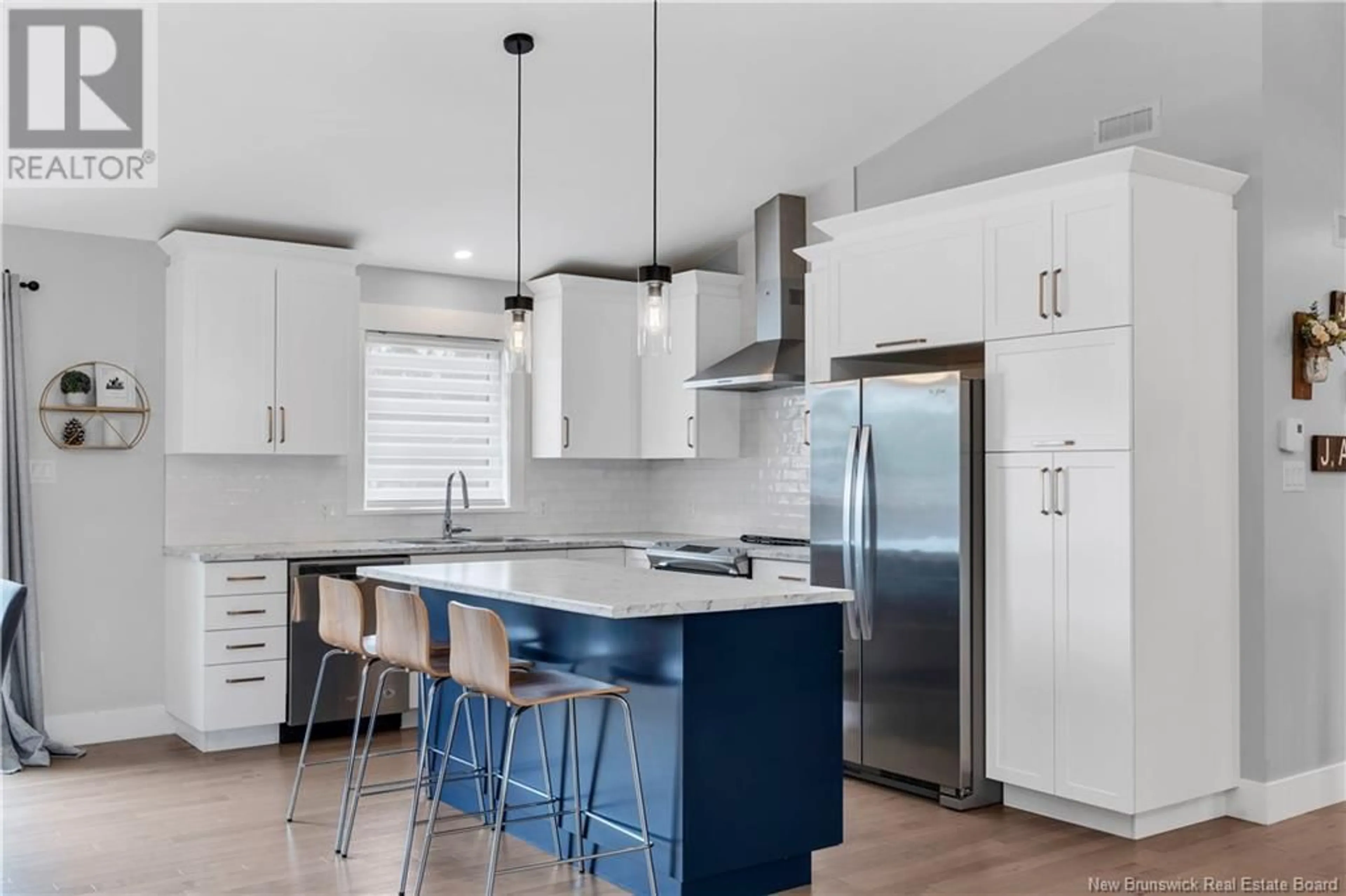 Contemporary kitchen, ceramic/tile floor for 13 IRÈNE STREET, Shediac New Brunswick E4P0S4