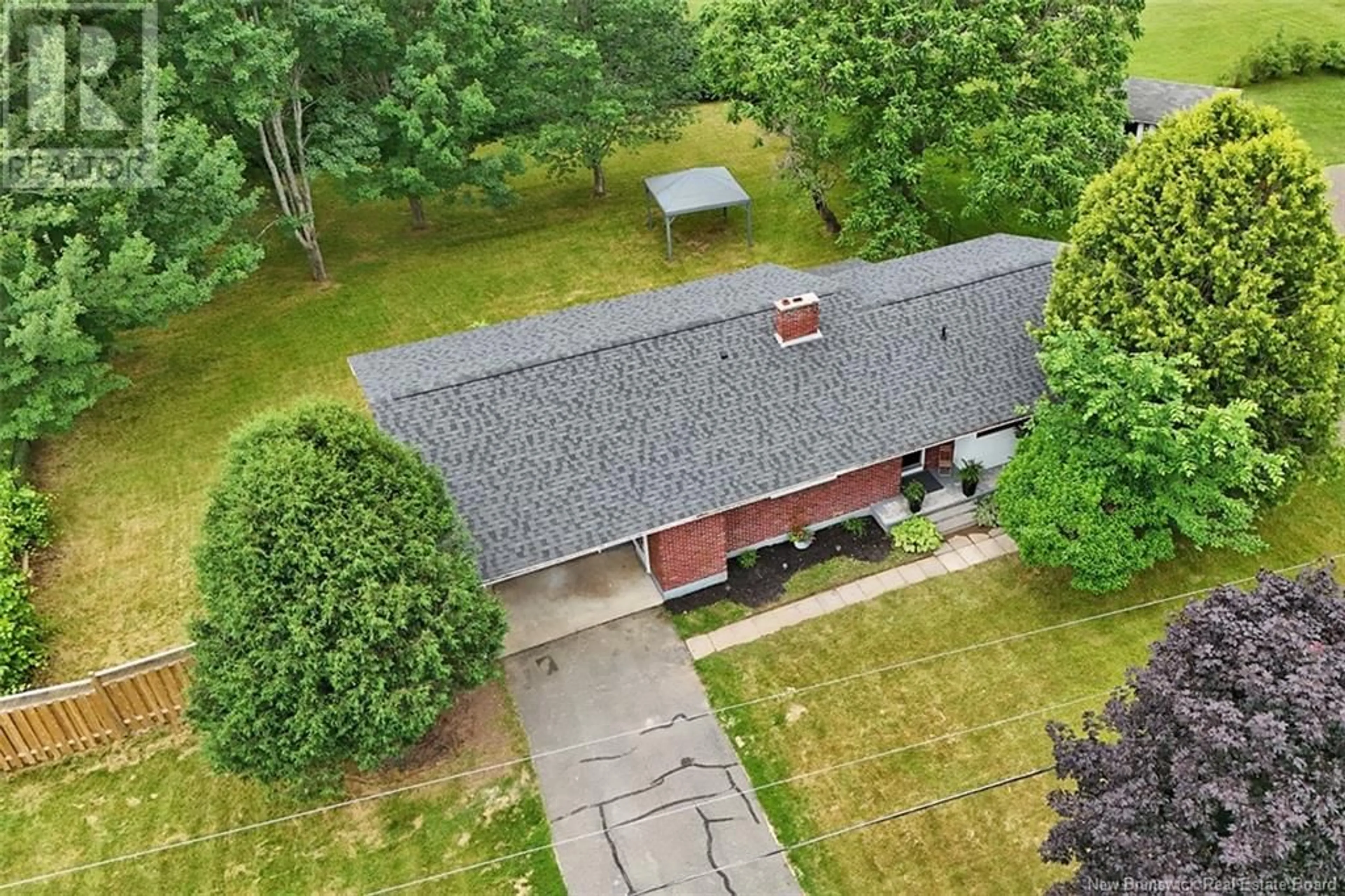 A pic from outside/outdoor area/front of a property/back of a property/a pic from drone, unknown for 80 BURPEE STREET, Fredericton New Brunswick E3A1L9