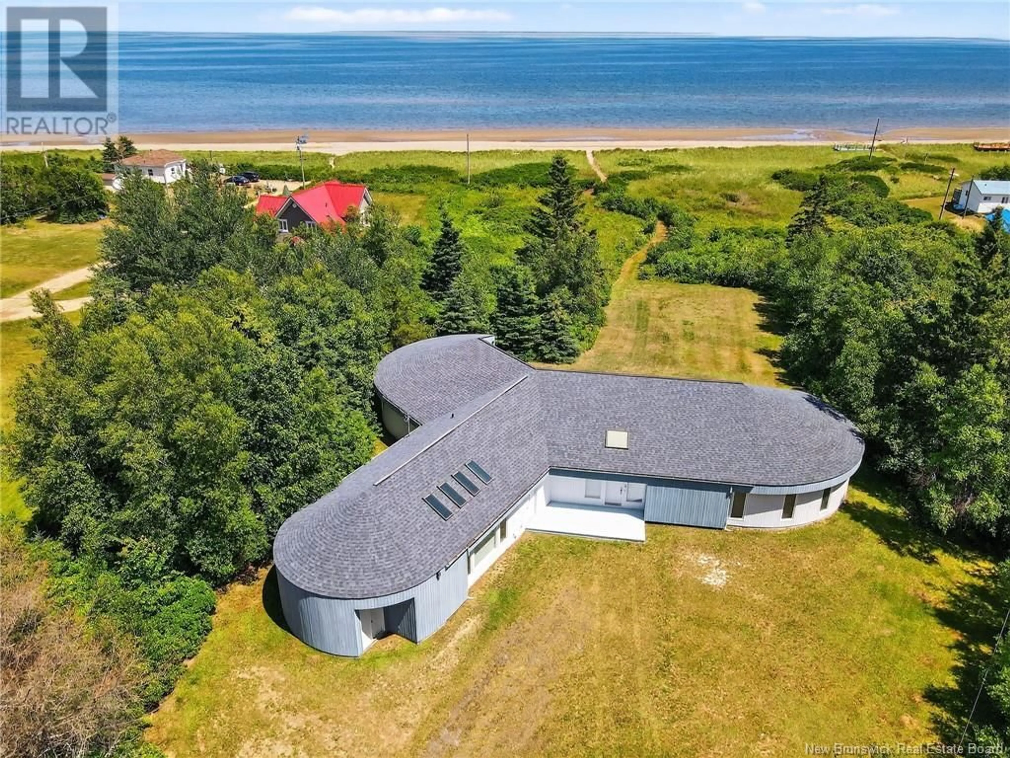 A pic from outside/outdoor area/front of a property/back of a property/a pic from drone, water/lake/river/ocean view for 2518 ROUTE 475, Saint-Edouard-De-Kent New Brunswick E4S4X6