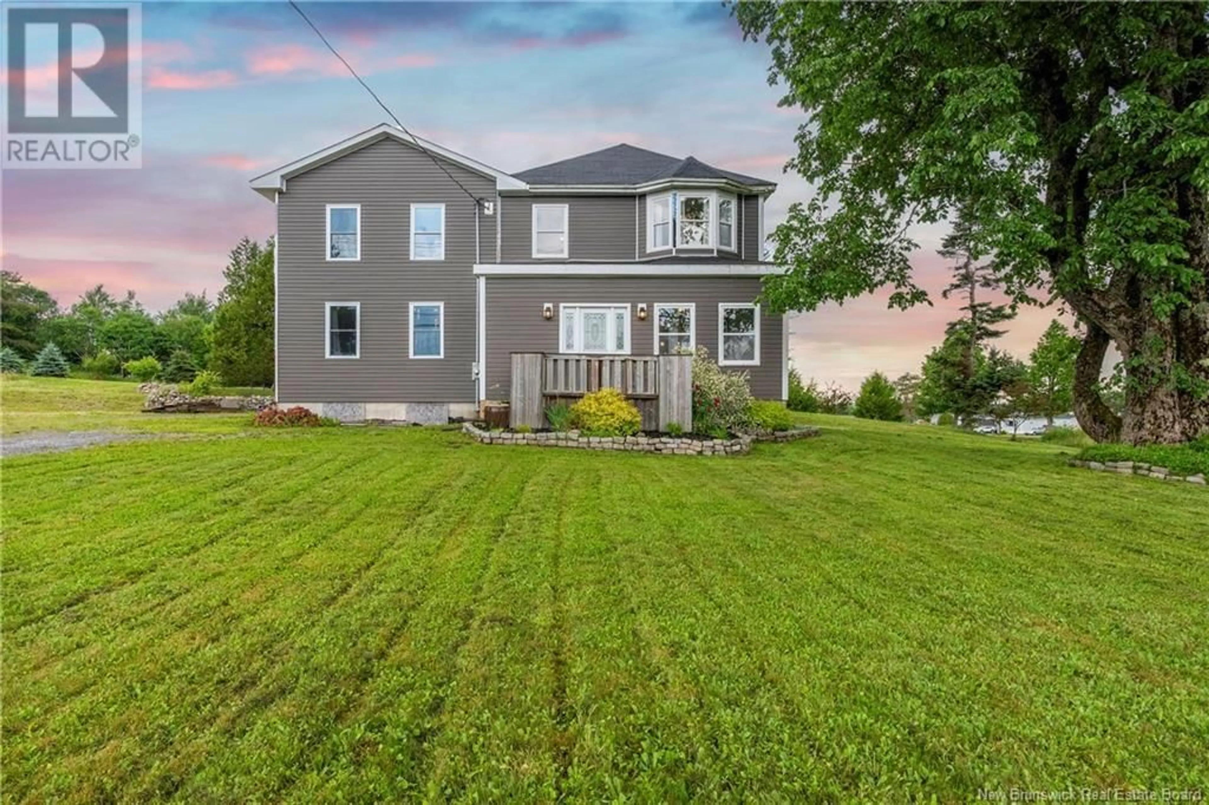 A pic from outside/outdoor area/front of a property/back of a property/a pic from drone, unknown for 889 LATIMORE LAKE, Saint John New Brunswick E2N1X9