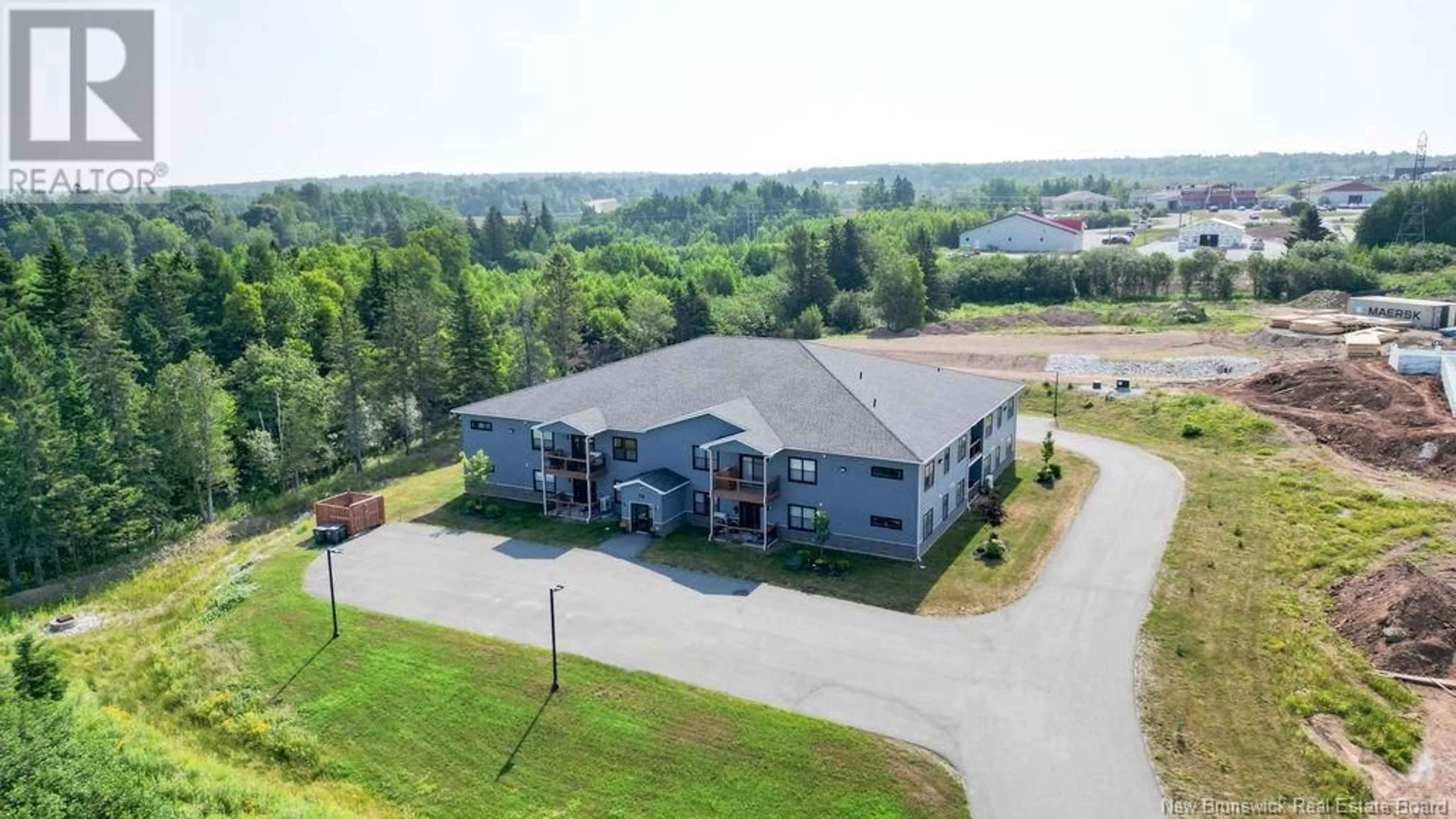 A pic from outside/outdoor area/front of a property/back of a property/a pic from drone, building for 206 - 79 MAPLEVIEW, Hampton New Brunswick E5N0A6