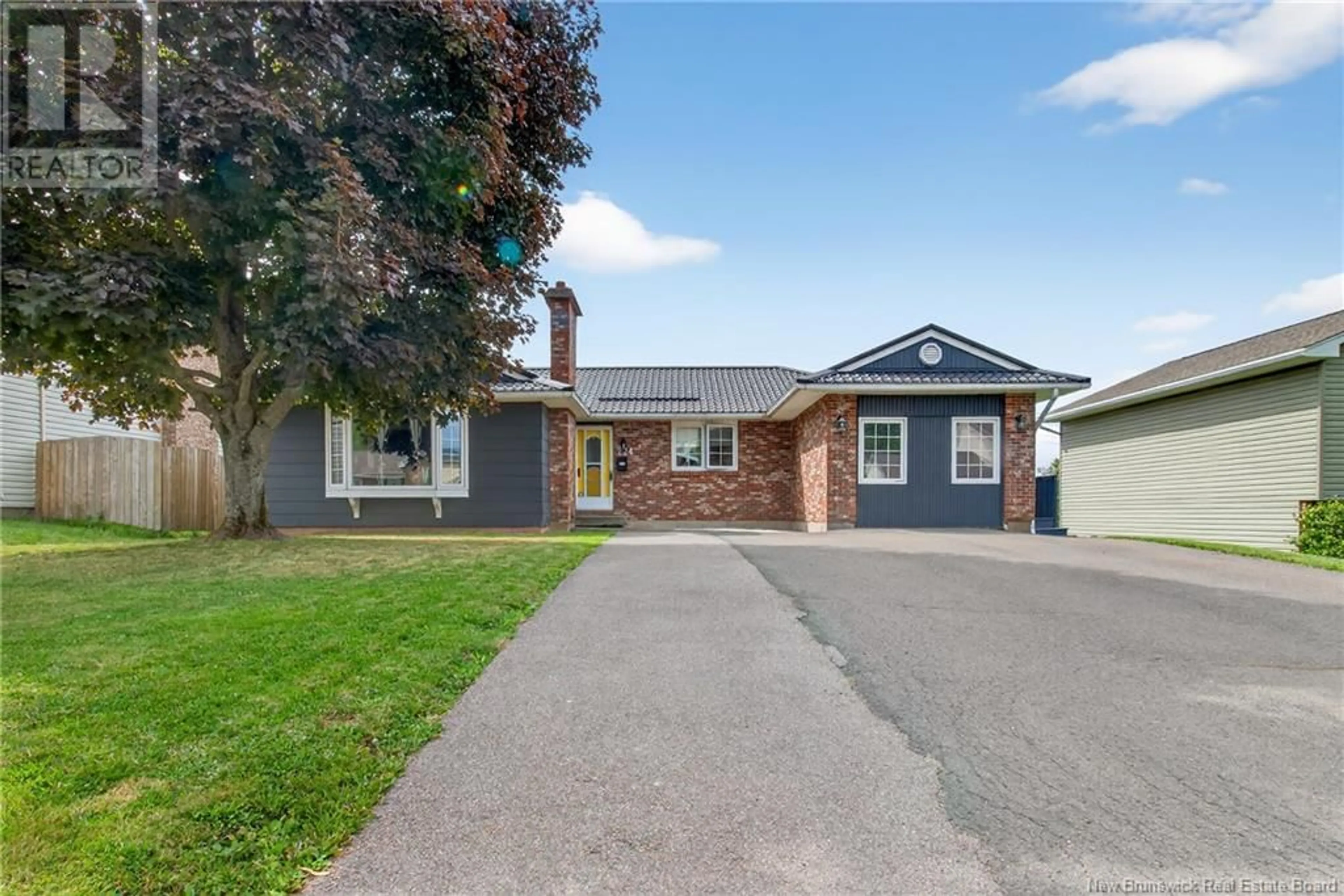 A pic from outside/outdoor area/front of a property/back of a property/a pic from drone, street for 224 GASPE STREET, Dieppe New Brunswick E1A5C6