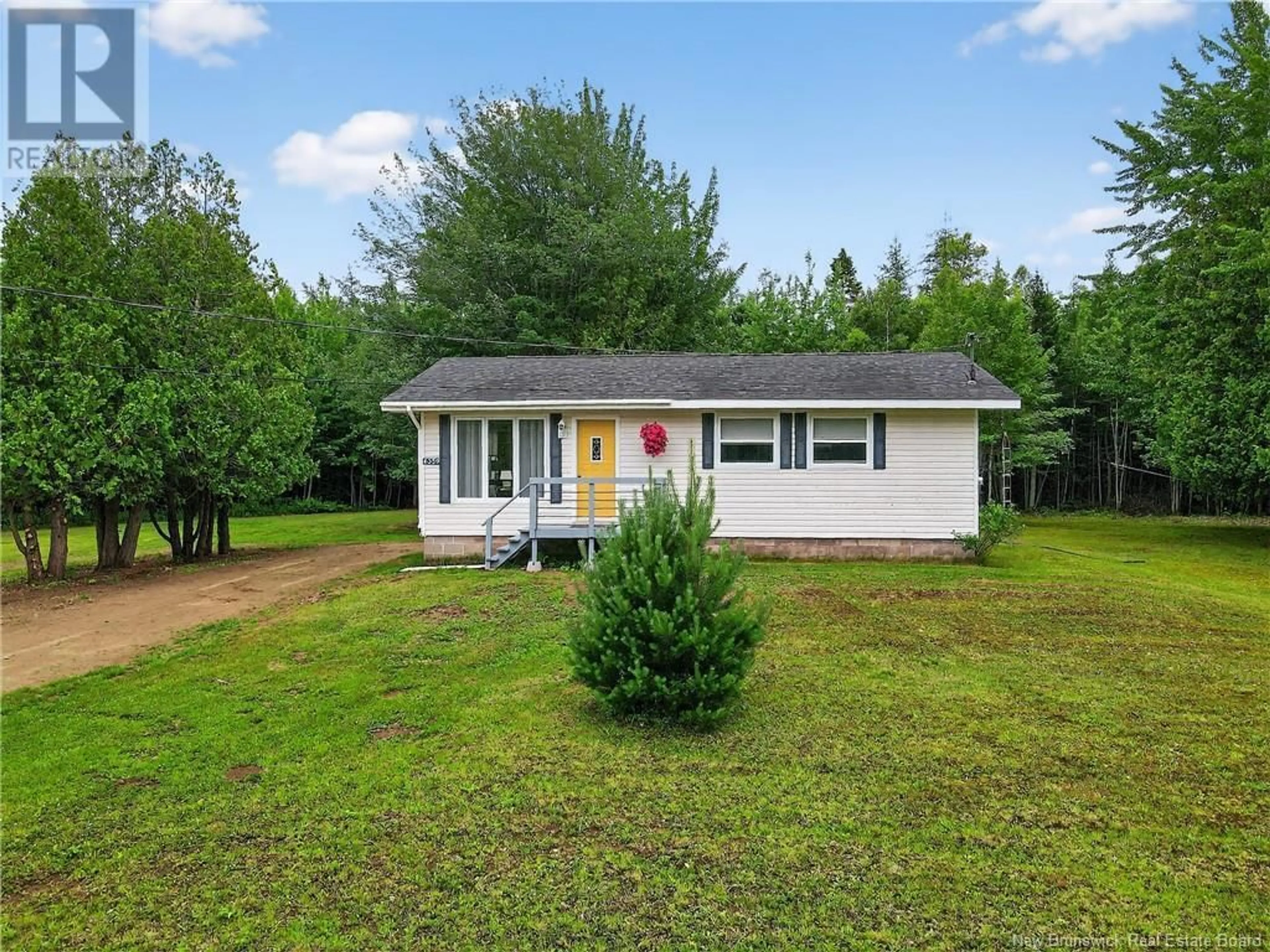 A pic from outside/outdoor area/front of a property/back of a property/a pic from drone, unknown for 4359 ROUTE 505, Richibouctou-Village New Brunswick E4W1N6