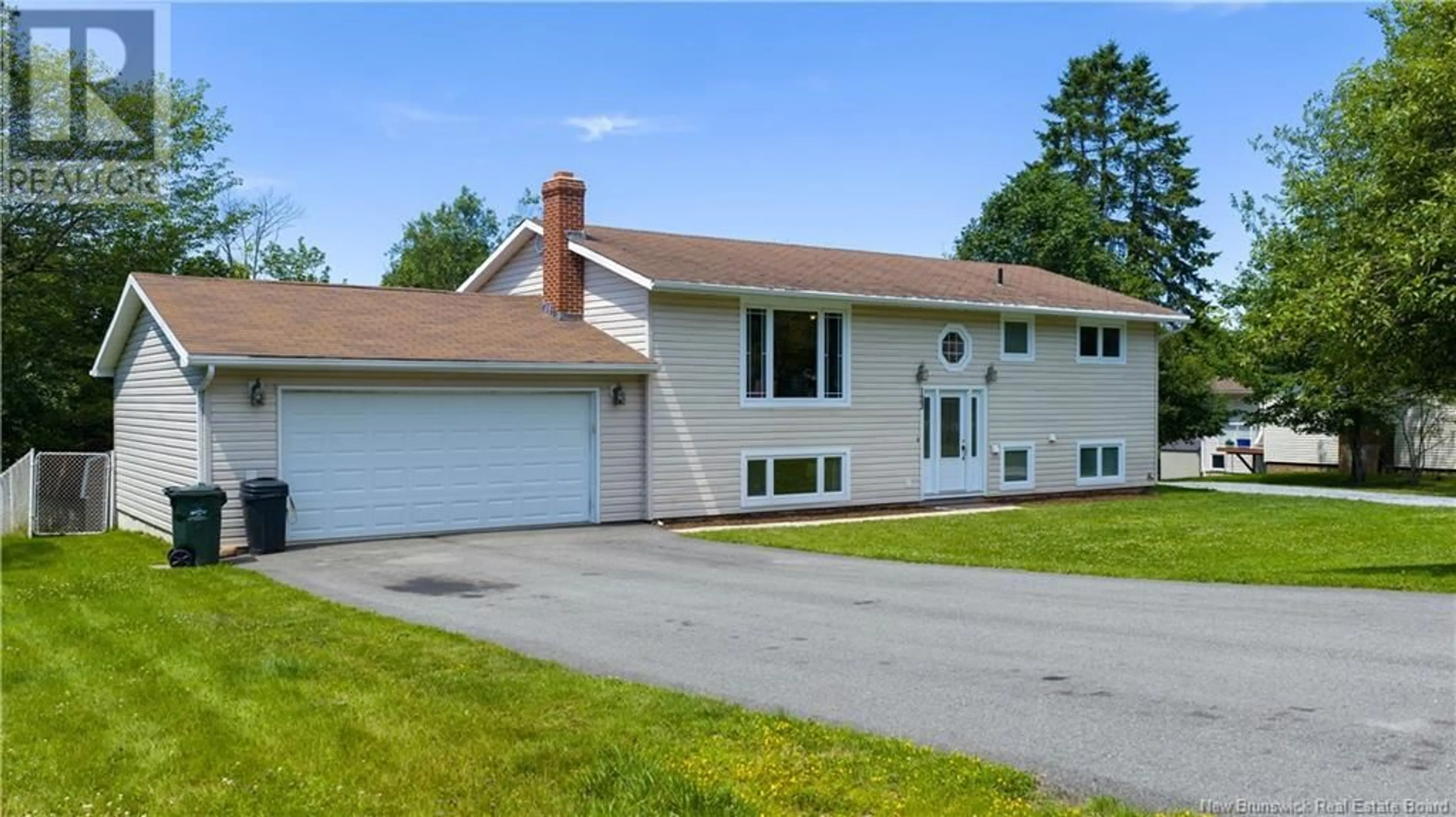 Home with vinyl exterior material, street for 123 MARIANNE DRIVE, Quispamsis New Brunswick E2E1G6