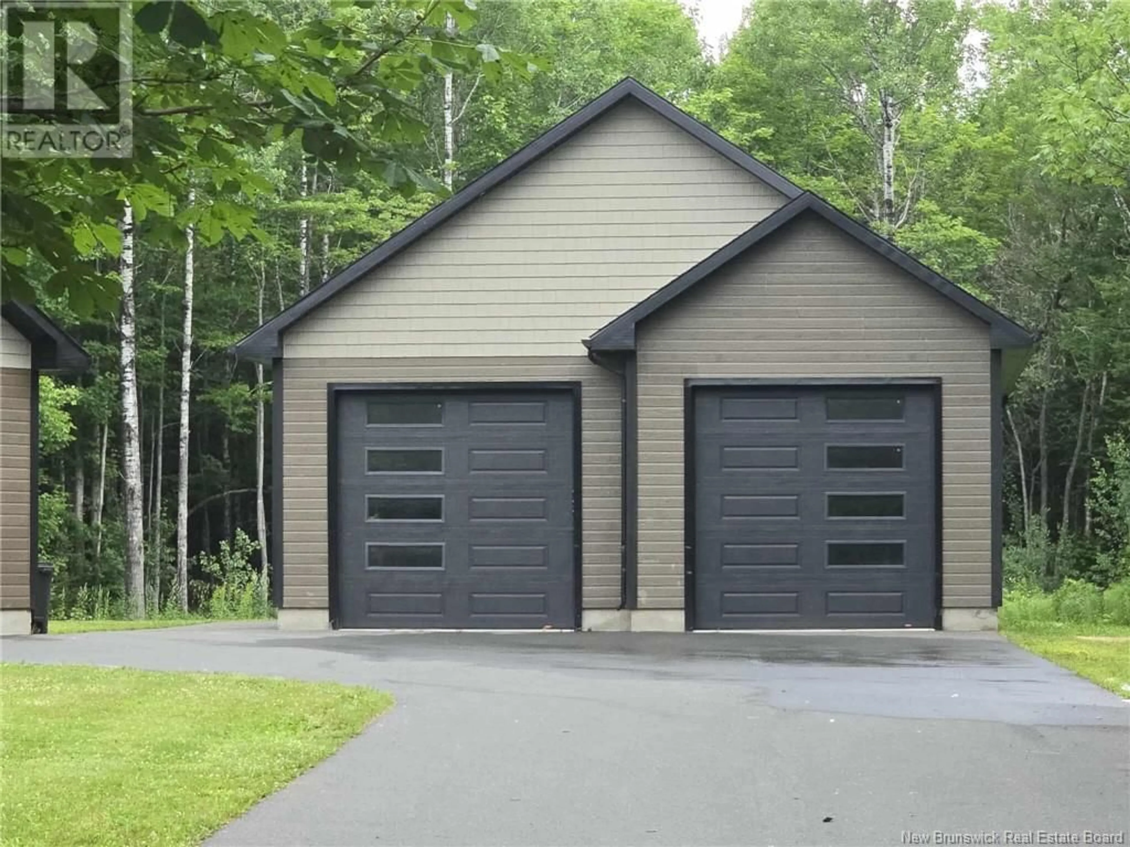 Indoor garage for 470 LAPLANTE STREET, Alcida New Brunswick E8J2B2