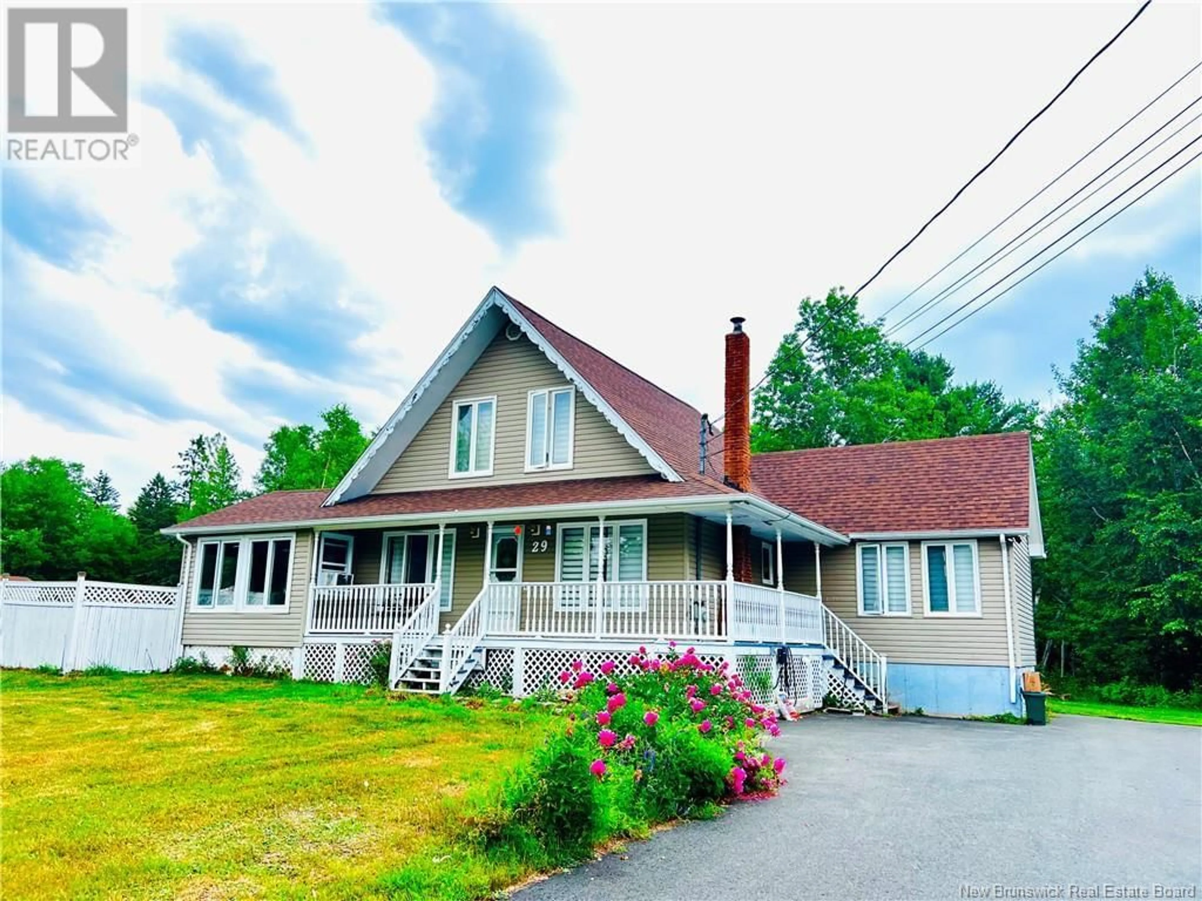 Home with vinyl exterior material, street for 29 JASON, North Tetagouche New Brunswick E2A4Y8