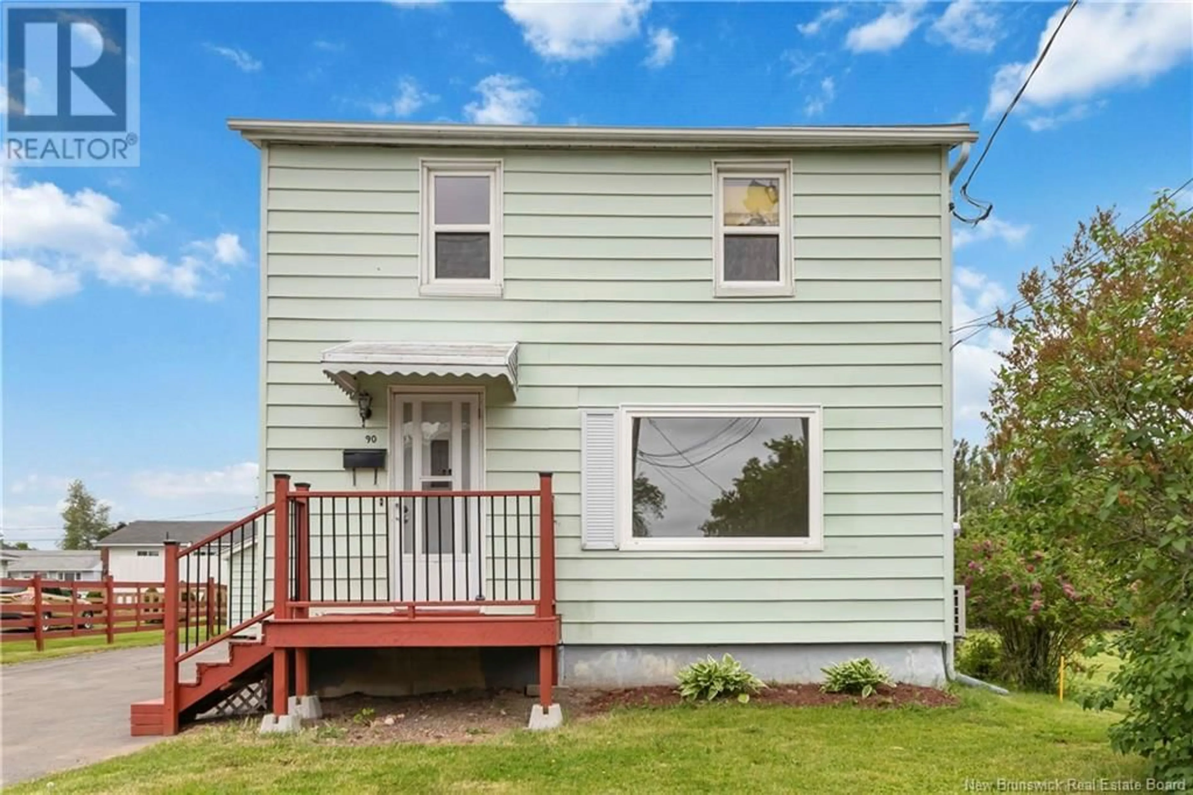 Home with vinyl exterior material, unknown for 90 UPTON STREET, Moncton New Brunswick E1E2Z7