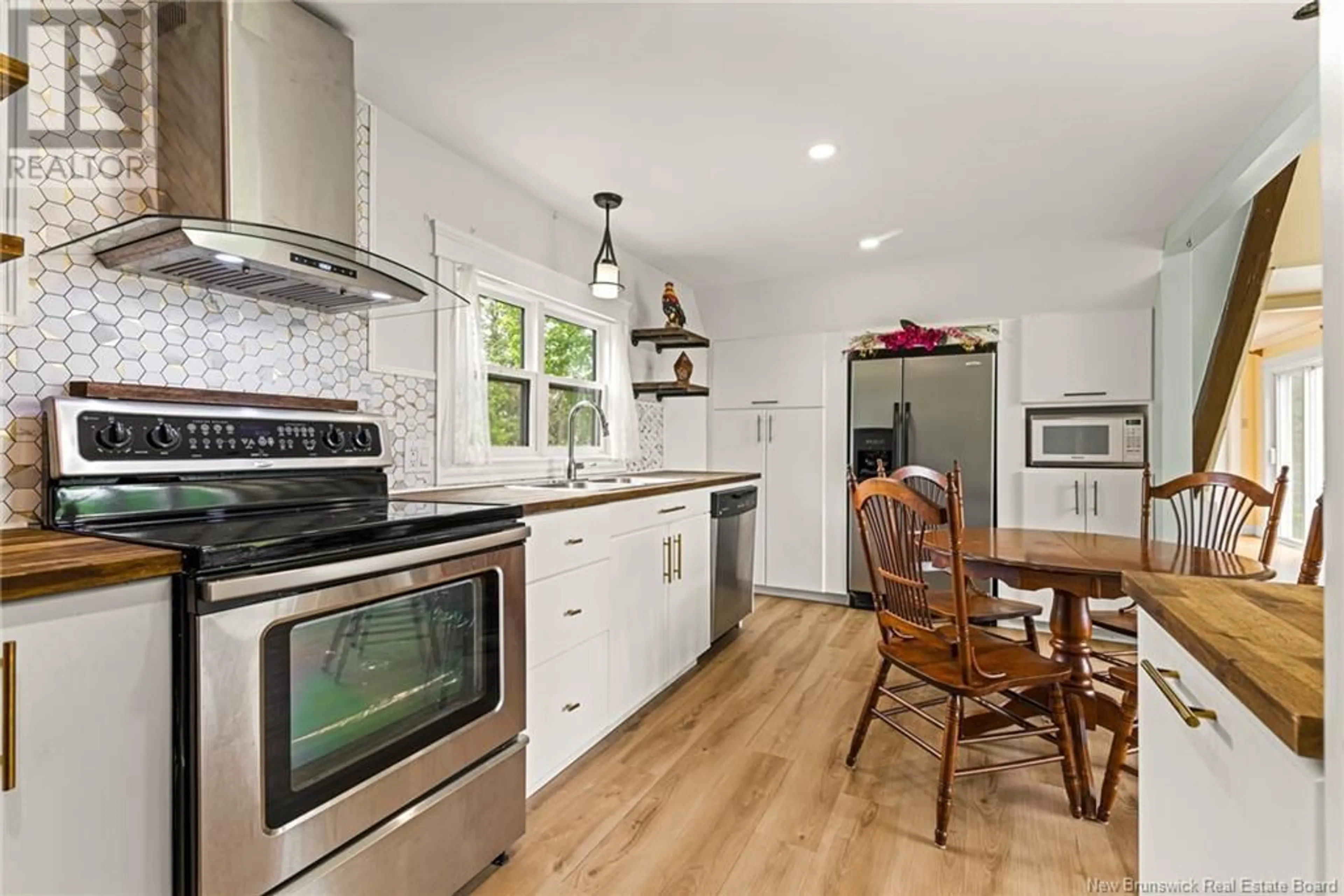 Open concept kitchen, unknown for 360 CH LA MONTAIN, Memramcook New Brunswick E4K1K1