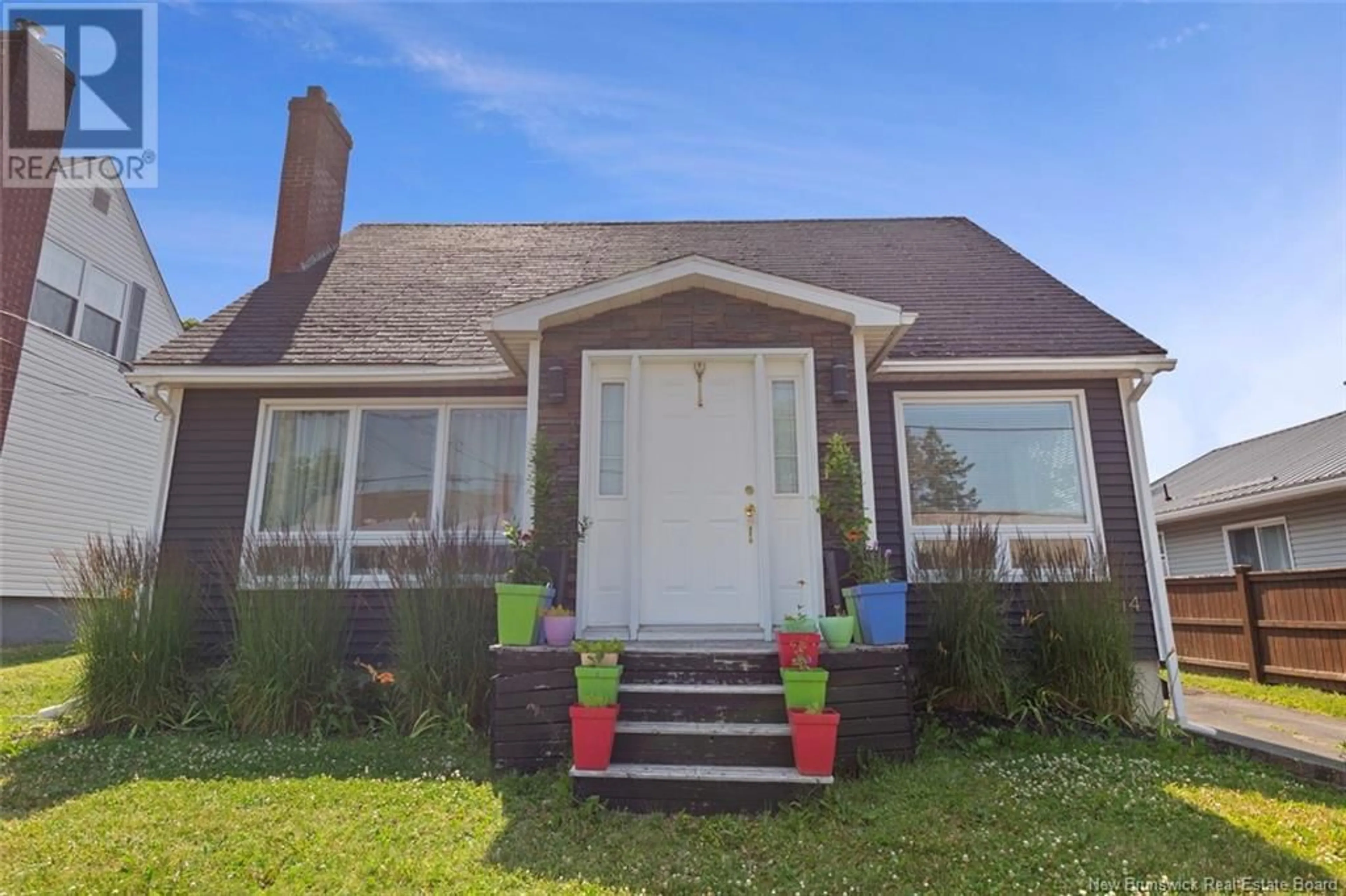Home with vinyl exterior material, street for 514 HIGH STREET, Moncton New Brunswick E1C6E5