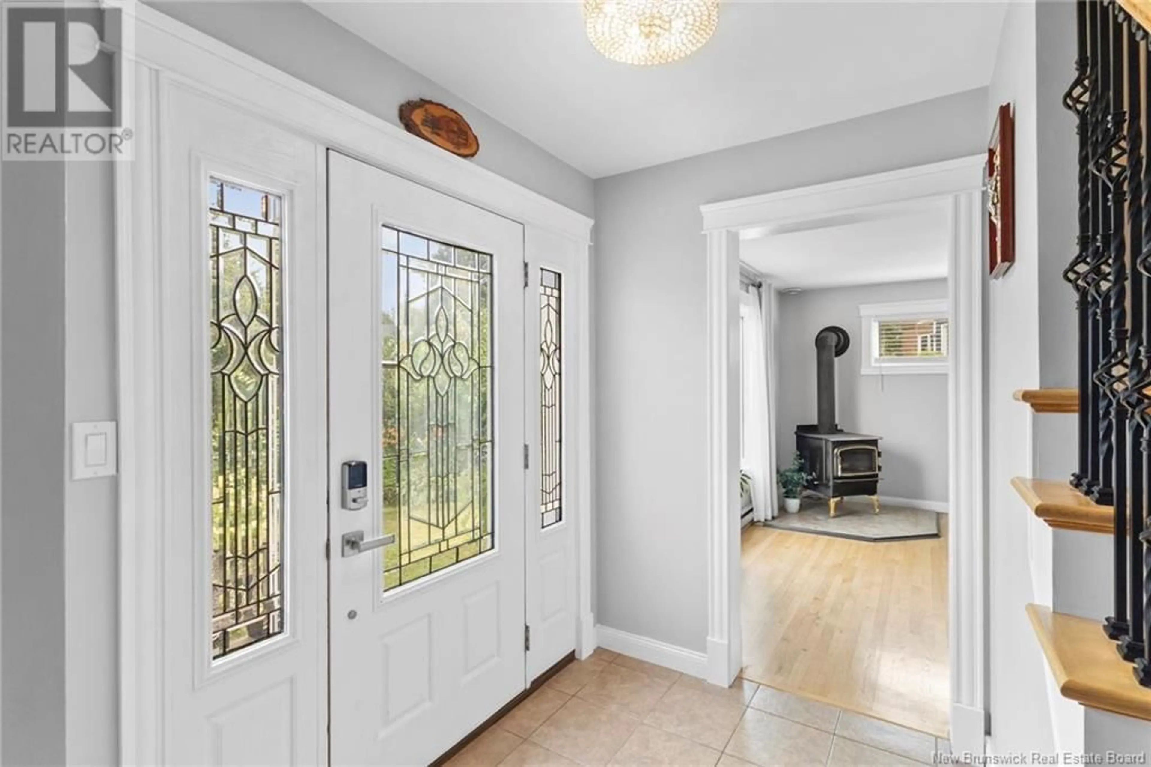 Indoor entryway for 15 CARTER COURT, Fredericton New Brunswick E3B6Y1