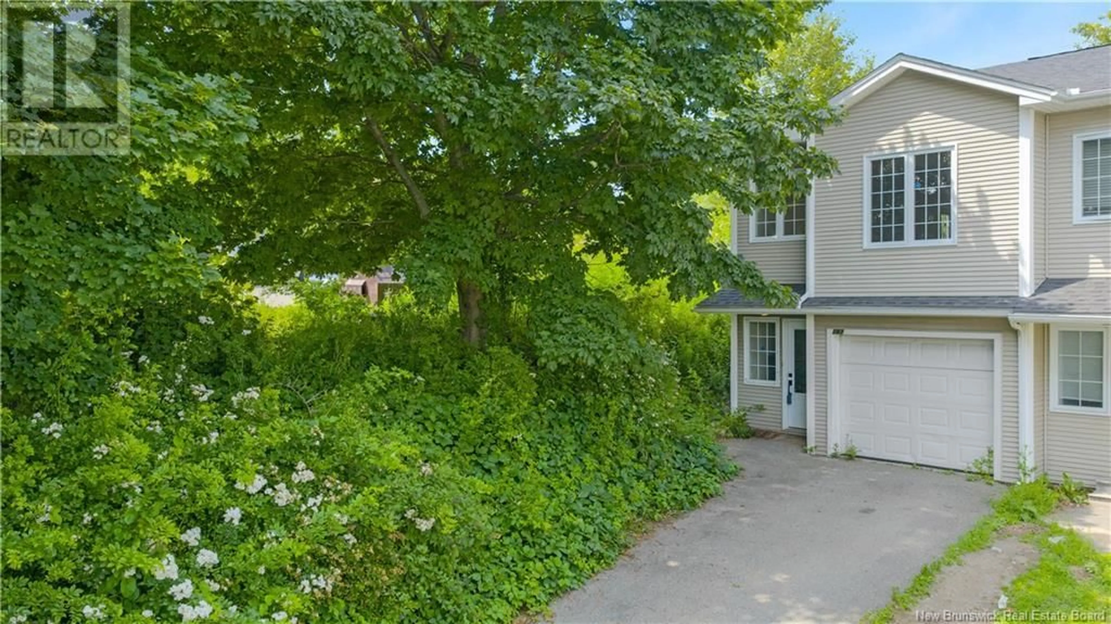 A pic from outside/outdoor area/front of a property/back of a property/a pic from drone, street for 161 OSBORNE AVENUE, Saint John New Brunswick E2K3K1