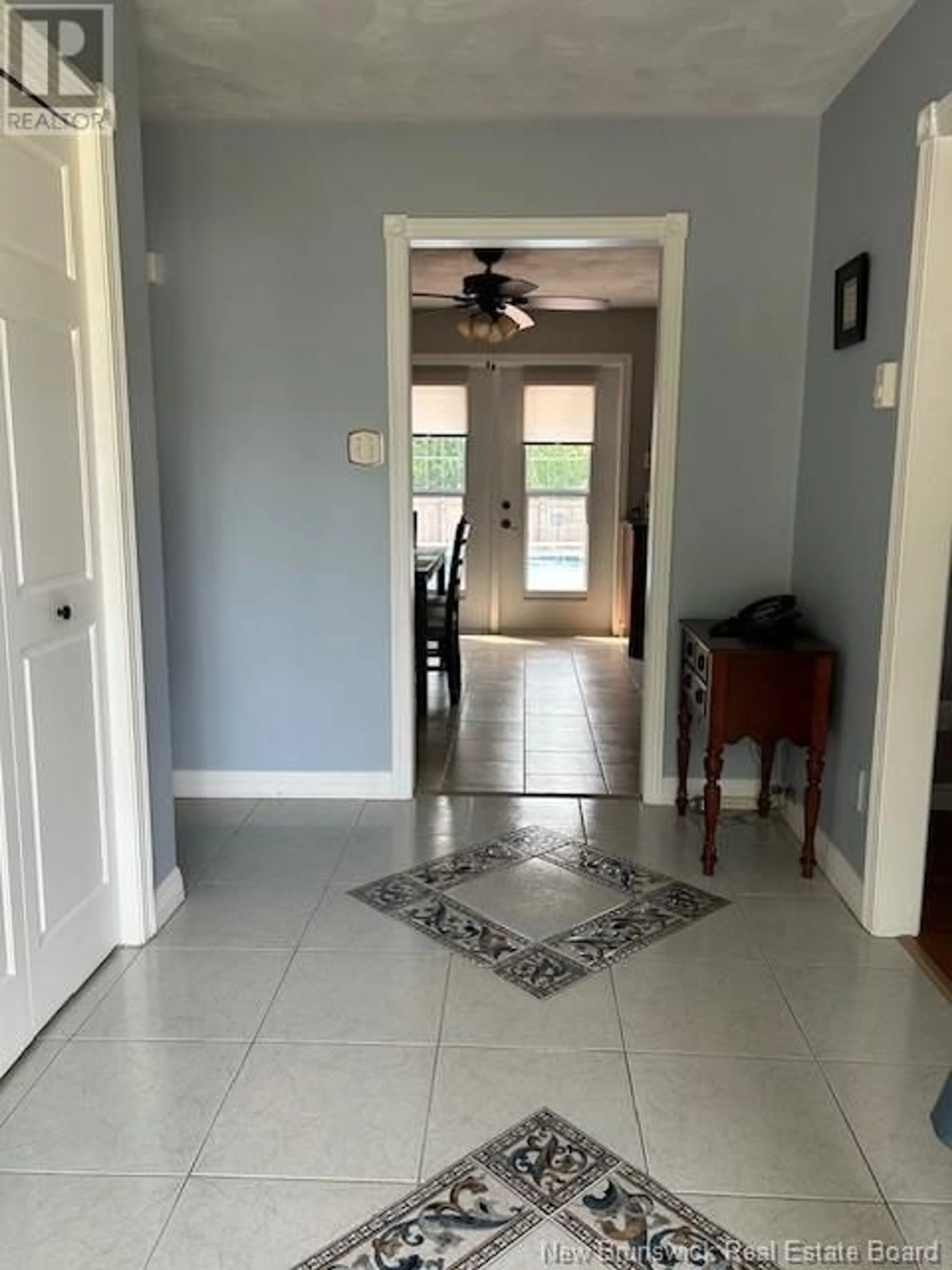Indoor entryway for 146 WOODLEIGH STREET, Moncton New Brunswick E1C9K1