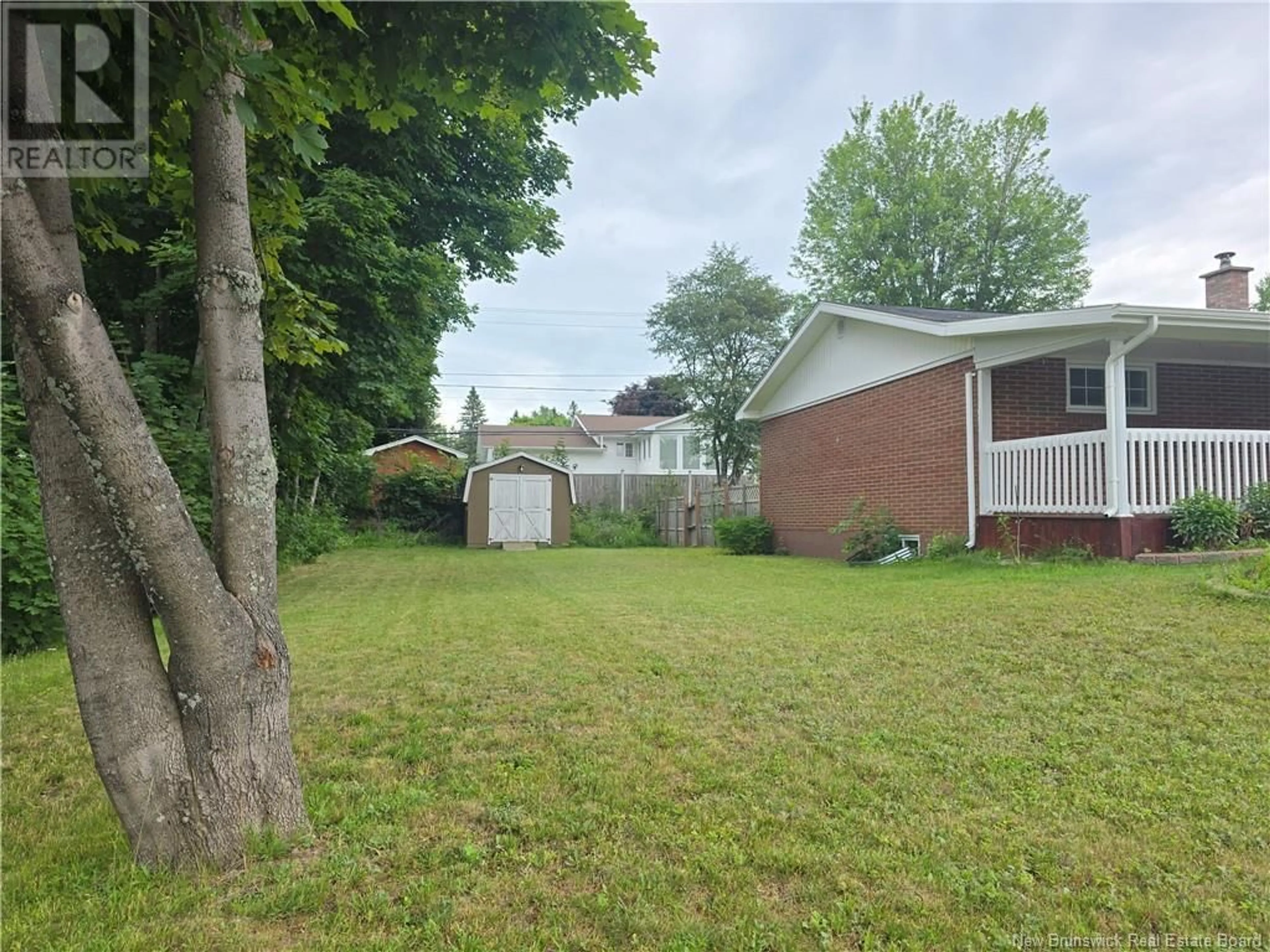 A pic from outside/outdoor area/front of a property/back of a property/a pic from drone, street for 1055 VANIER, Bathurst New Brunswick E2A3N4