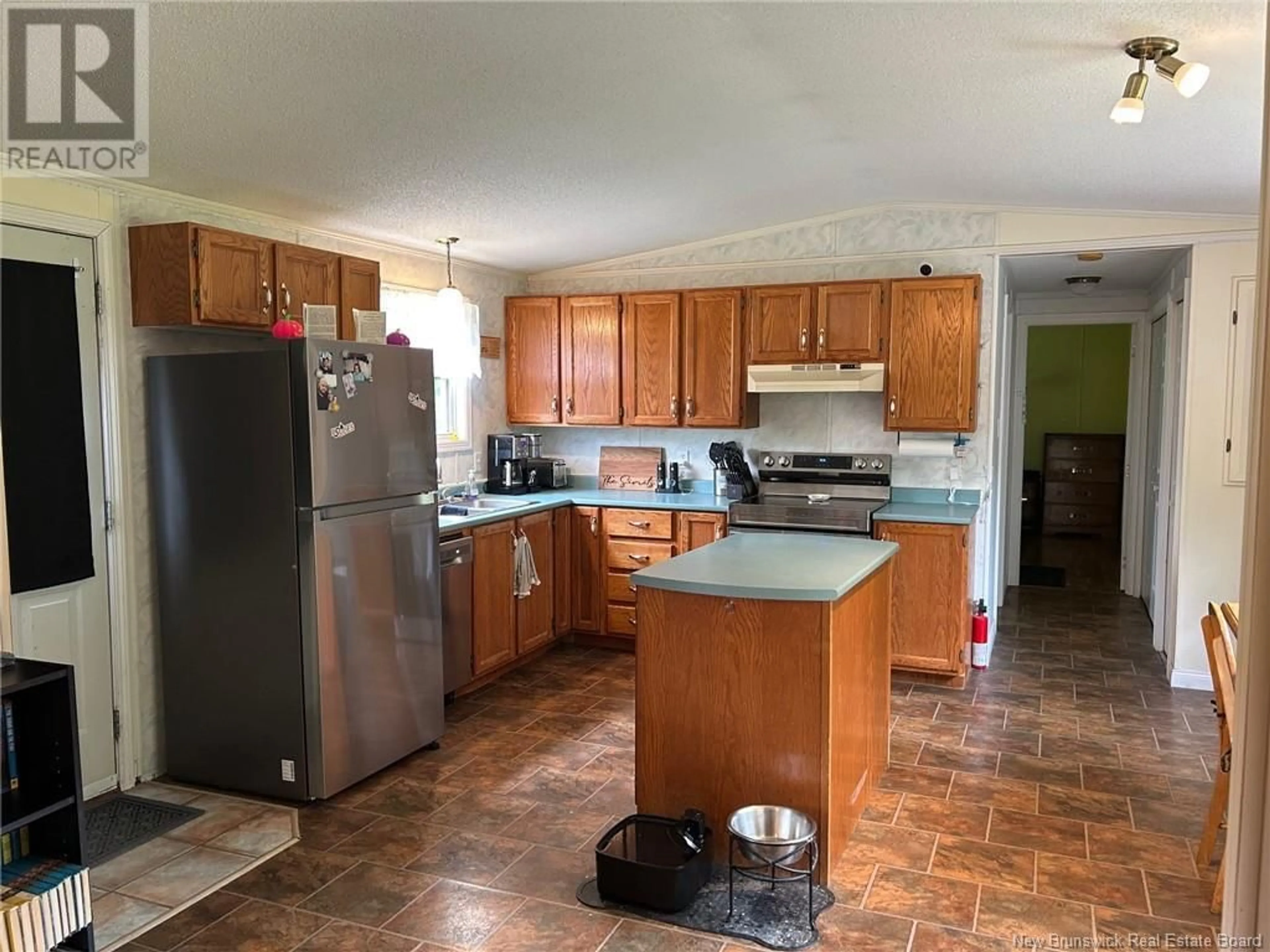 Standard kitchen, unknown for 76 CRYSTAL DRIVE, Waasis New Brunswick E3B9B6