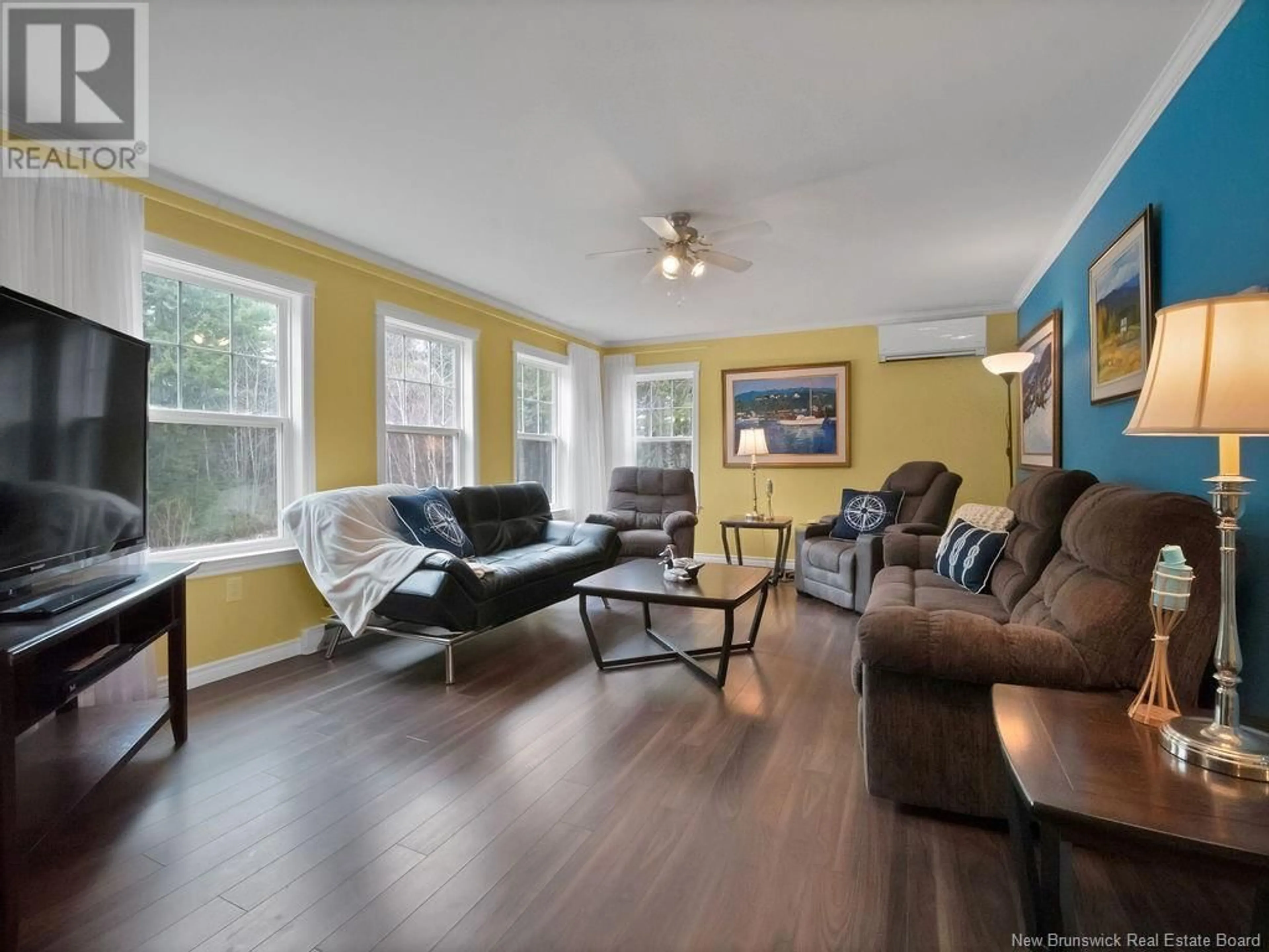 Living room with furniture, wood/laminate floor for 902 ROUTE 505, Sainte-Anne-De-Kent New Brunswick E4S1K1