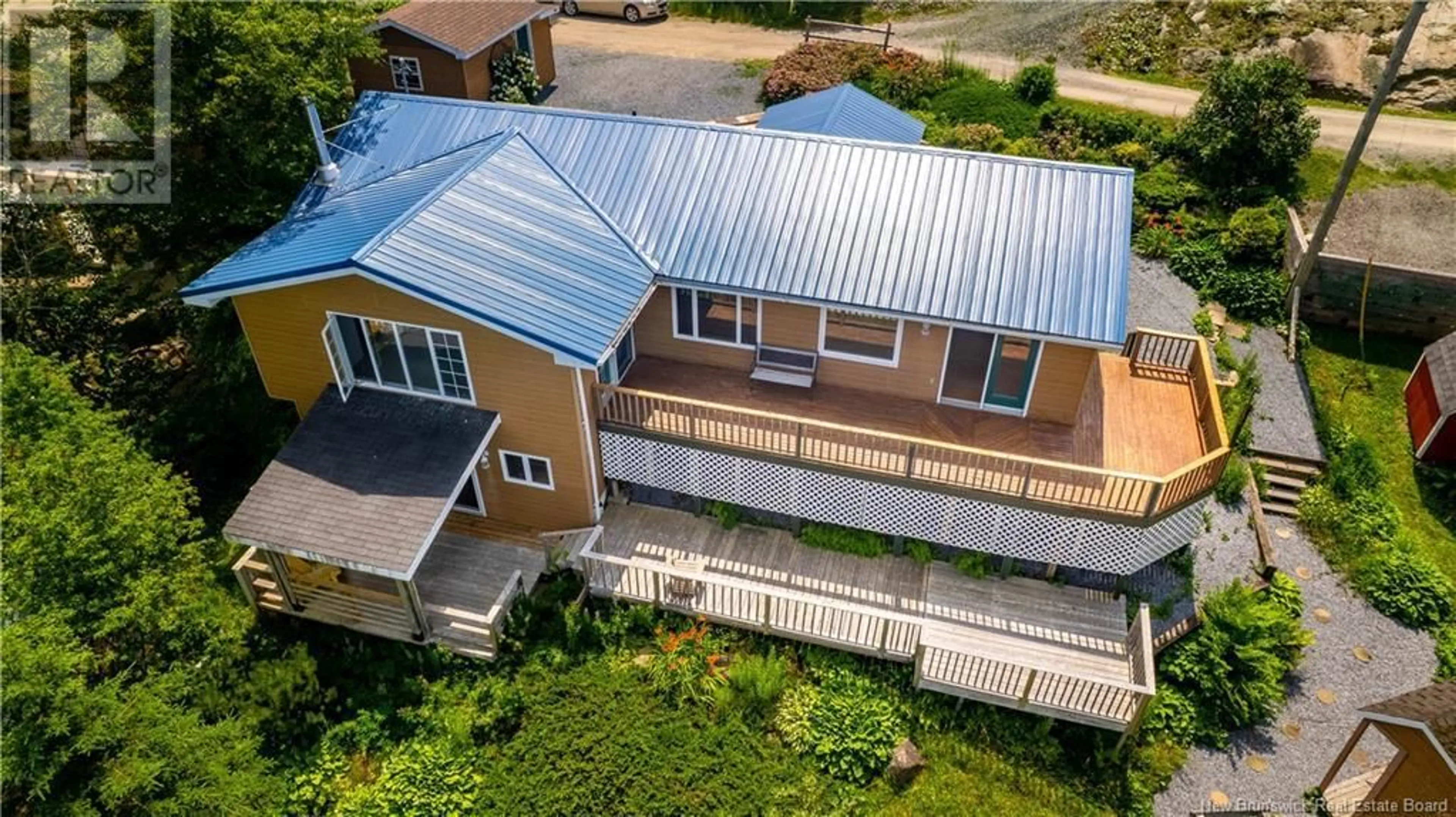 A pic from outside/outdoor area/front of a property/back of a property/a pic from drone, building for 28 EEL COVE ROAD, Utopia New Brunswick E5C2J4